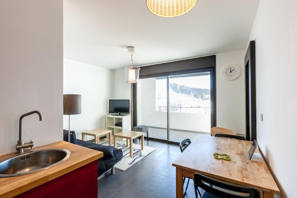 One-Bedroom Apartment (4 Adults) photo 1