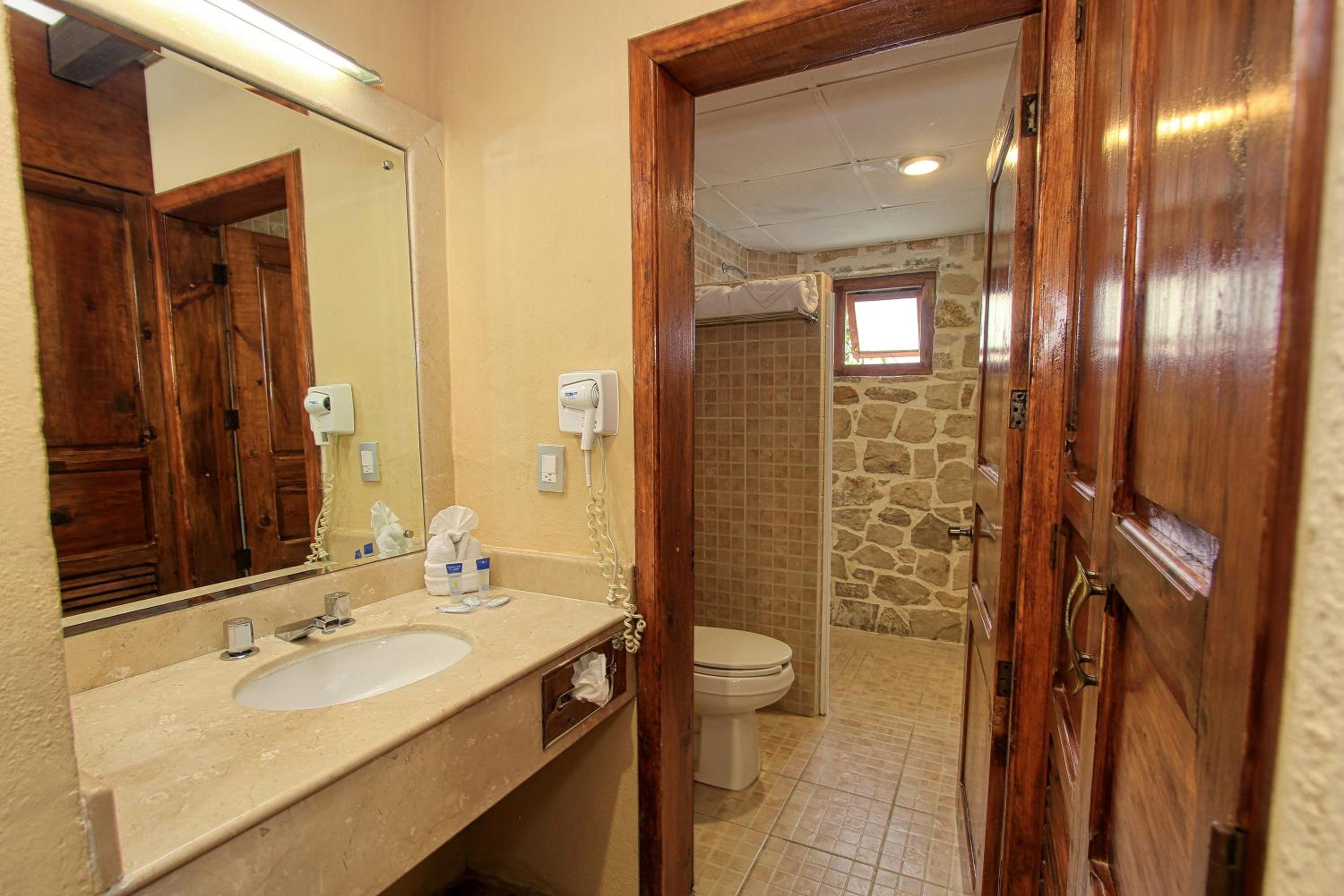 Deluxe Twin Room photo 3