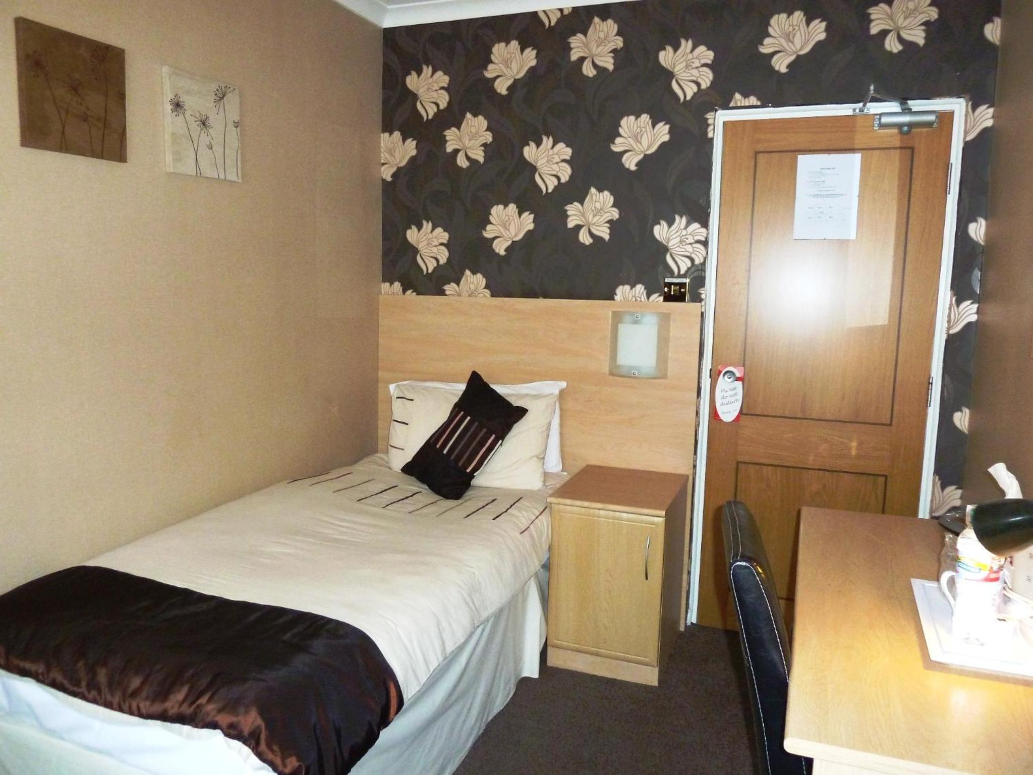 Single Room photo 2