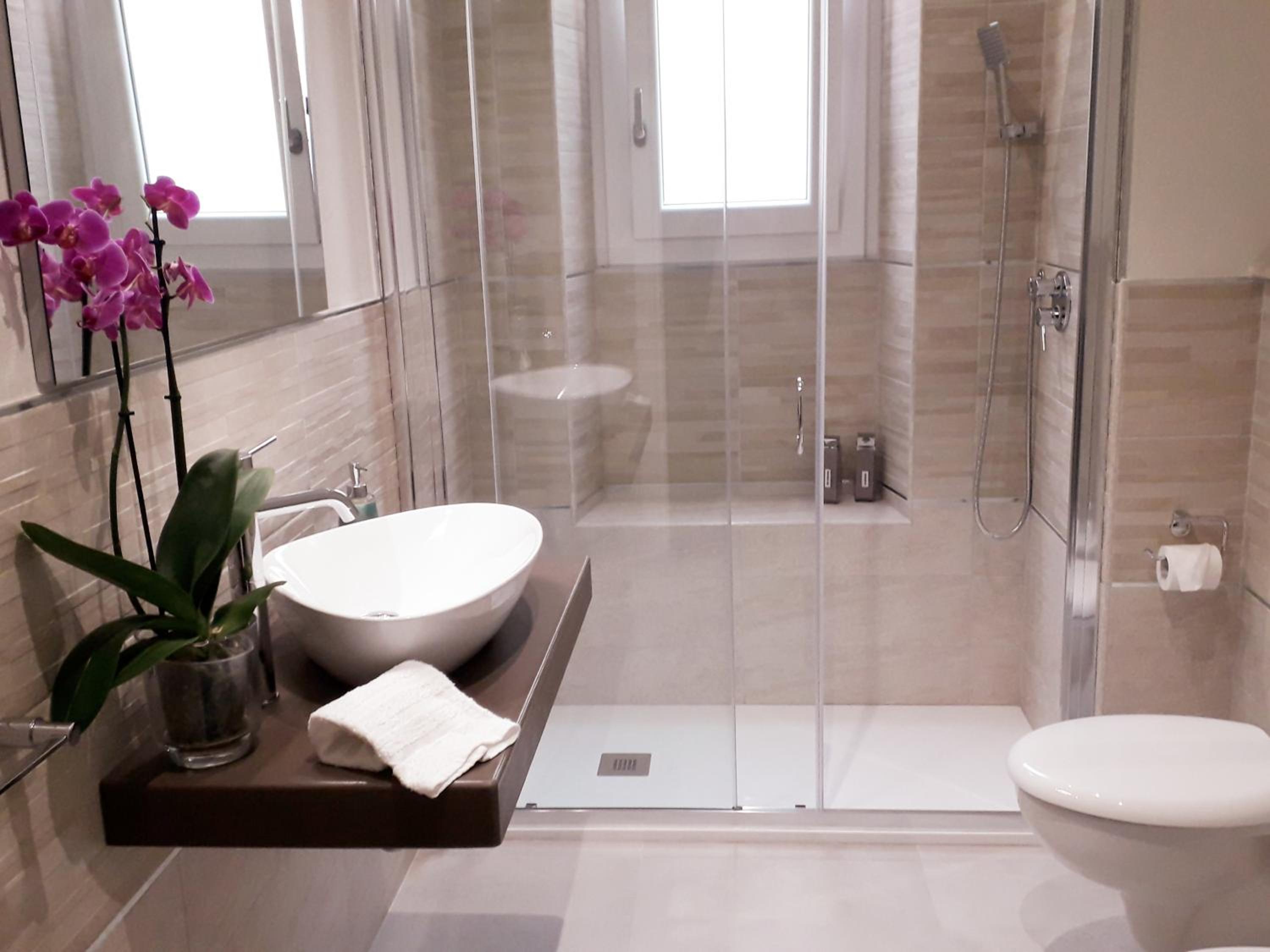 Deluxe Double or Twin Room with Spa Bath - Photo 22