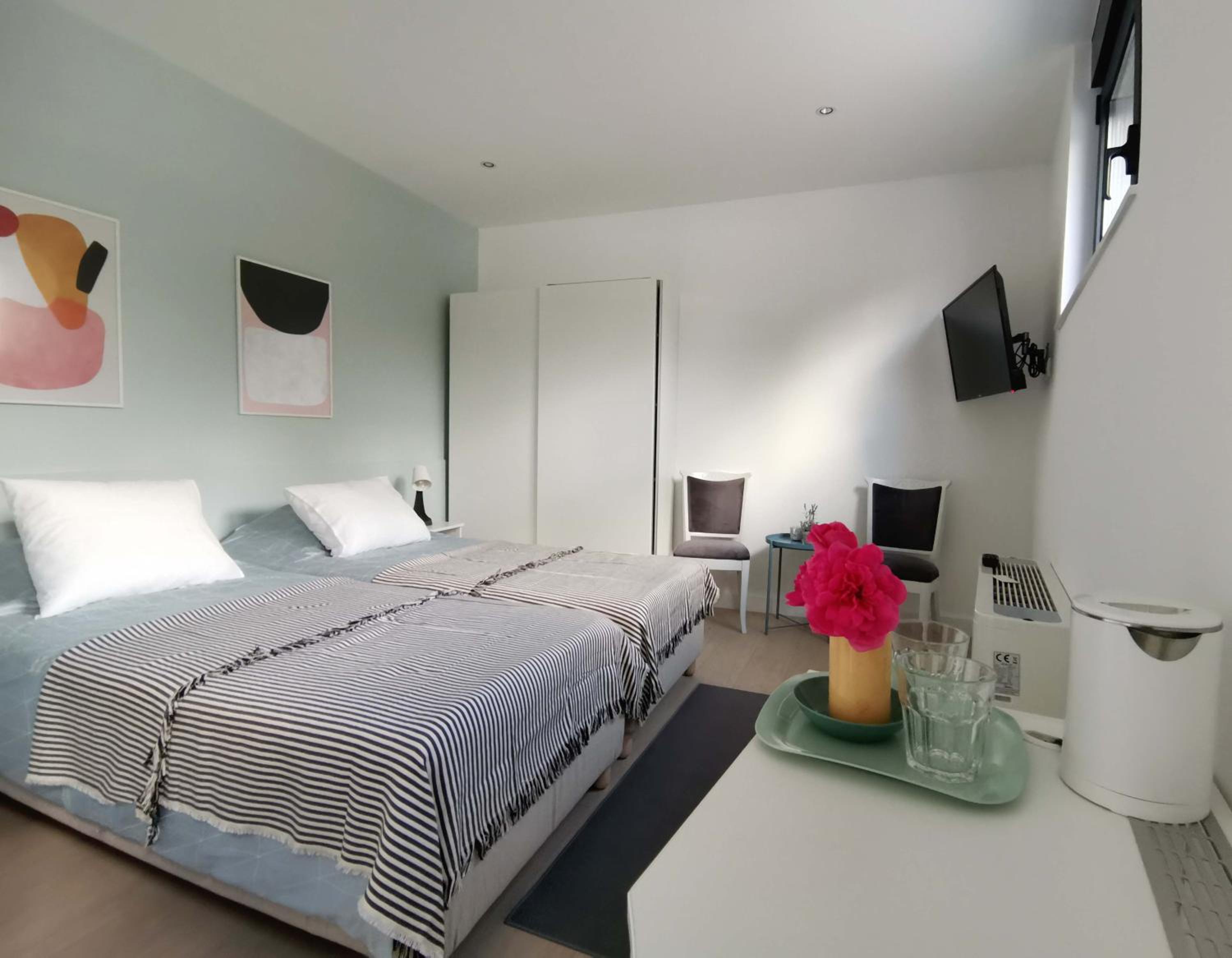 Deluxe Double or Twin Room - Photo 2