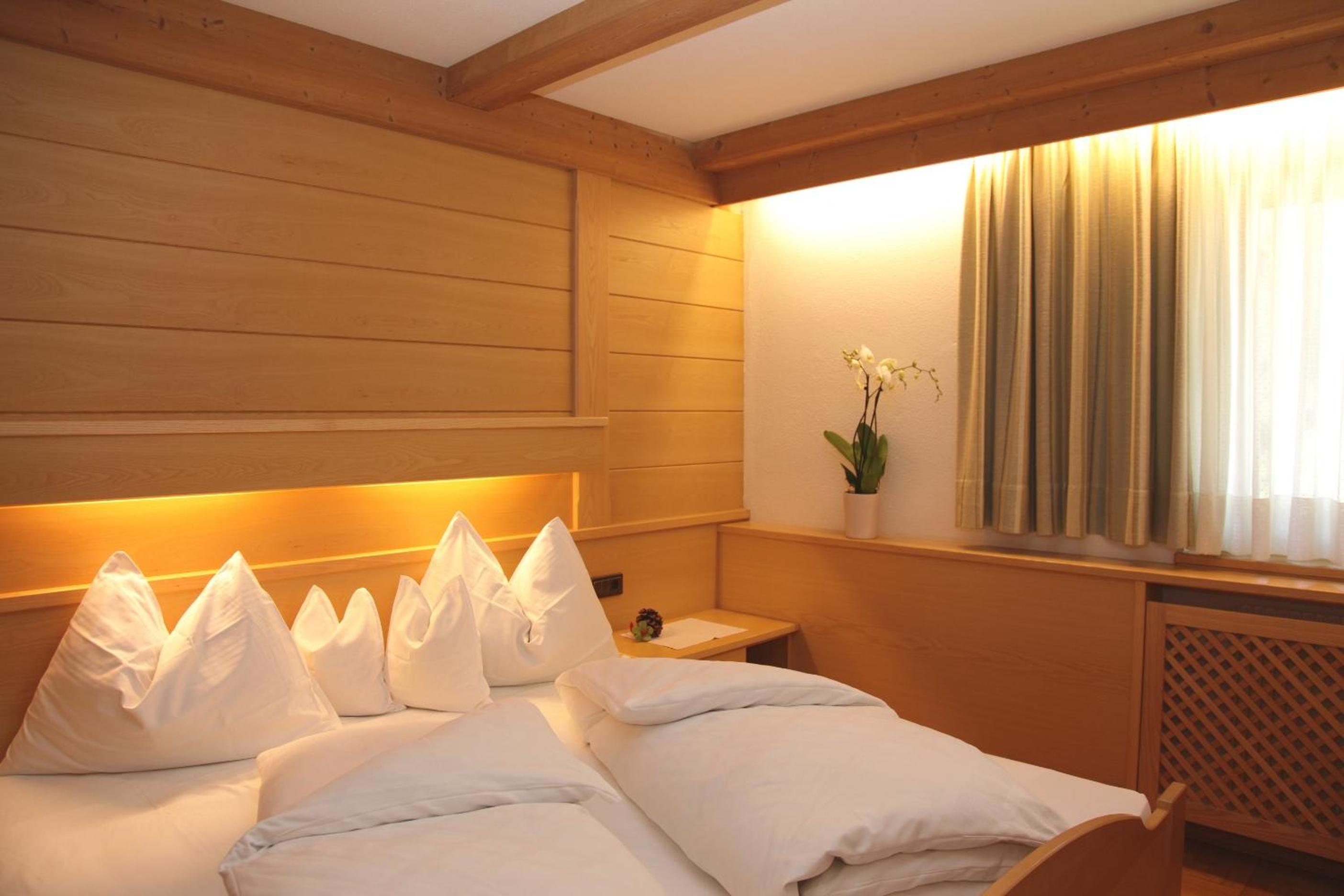 Standard One-Bedroom Apartment photo 1