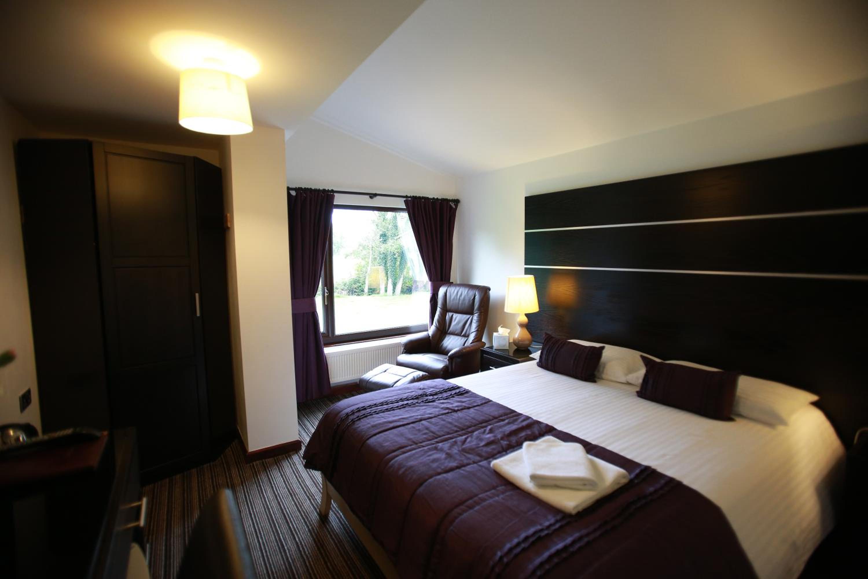 Deluxe Double Room with Bath photo 2
