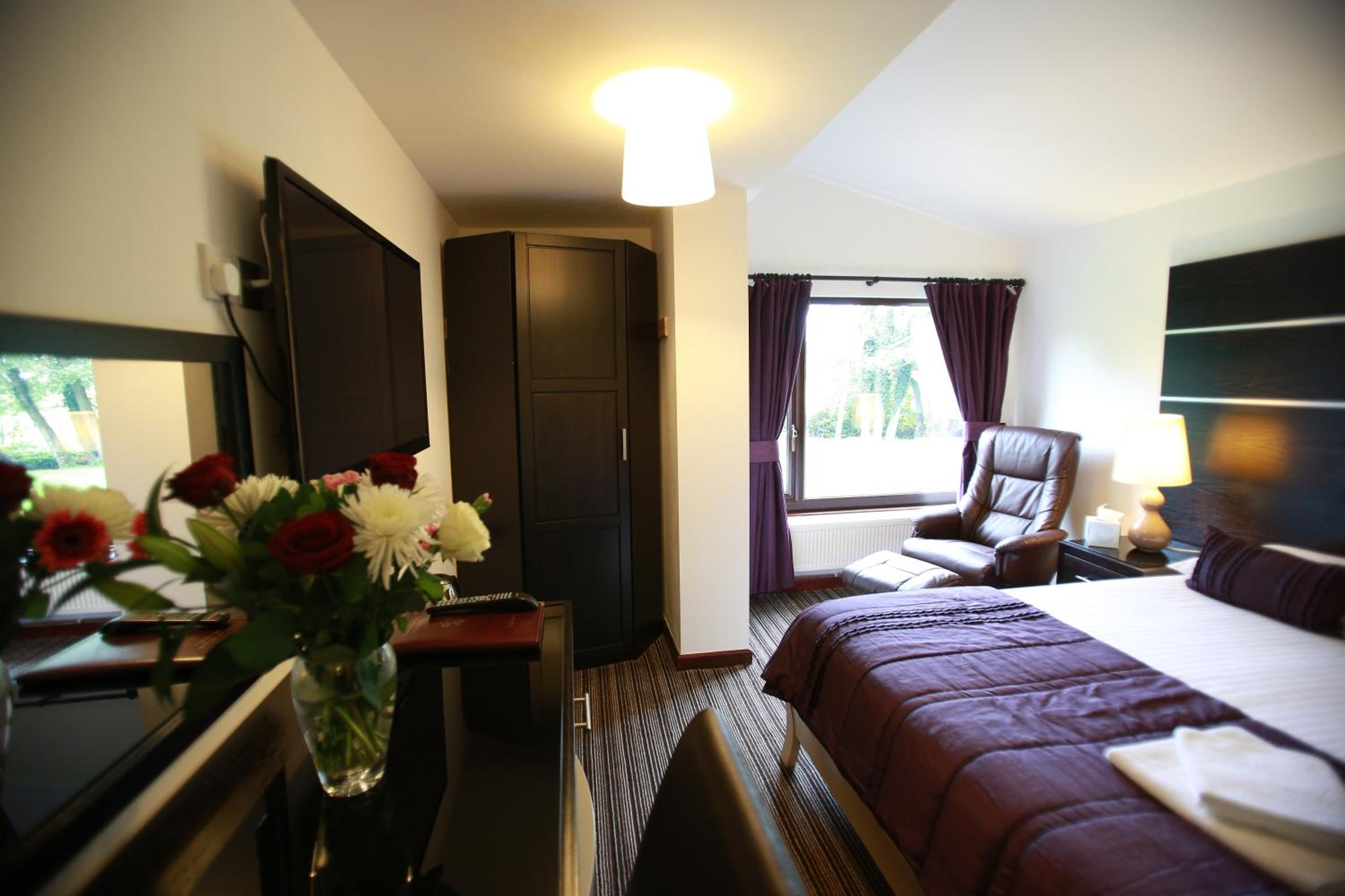 Deluxe Double Room with Shower photo 3