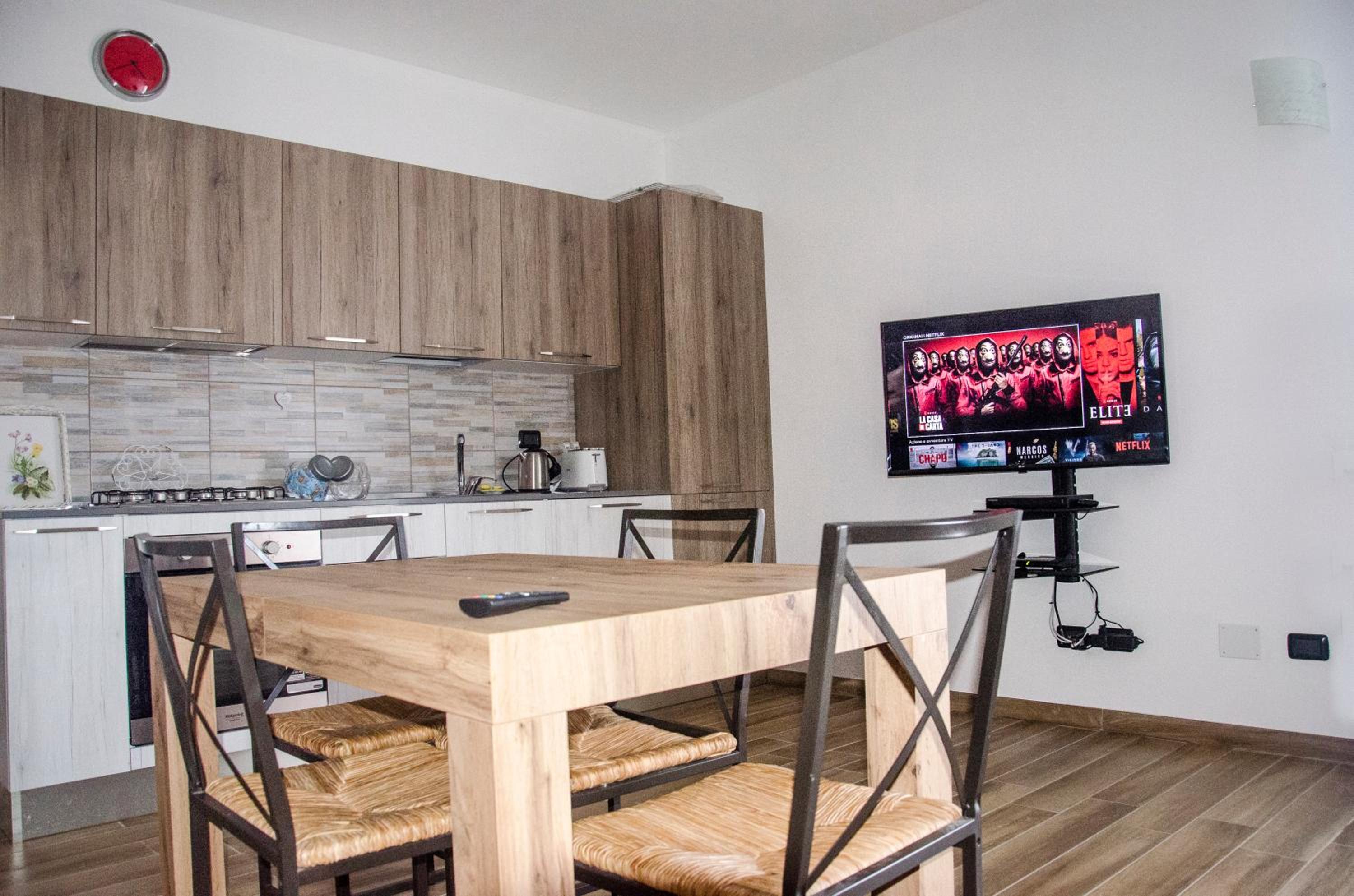 Two-Bedroom Apartment - Photo 35