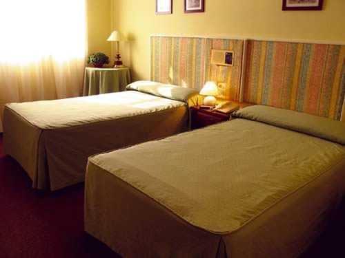 Double or Twin Room - Photo 2
