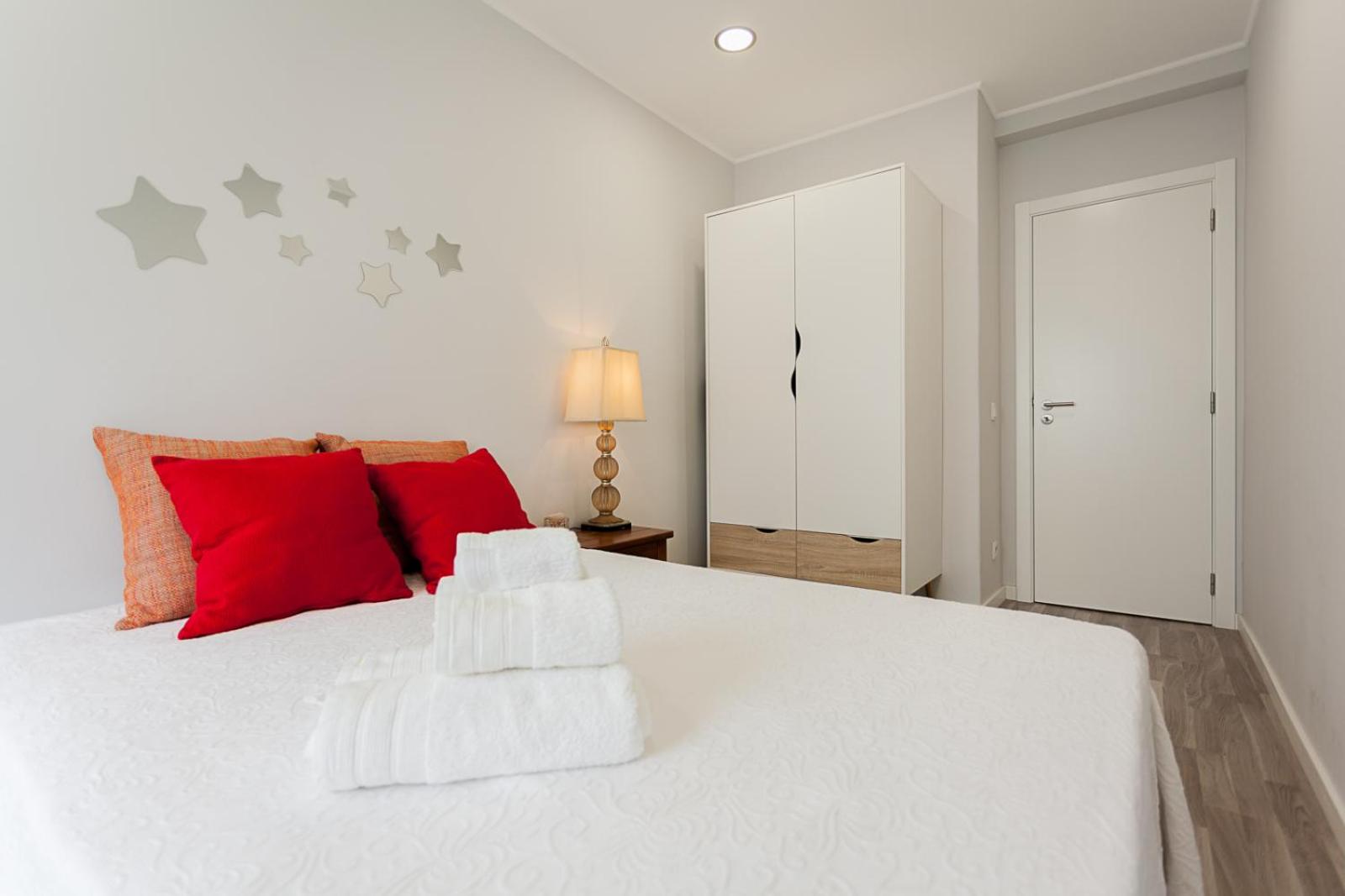 One-Bedroom Apartment - Photo 1