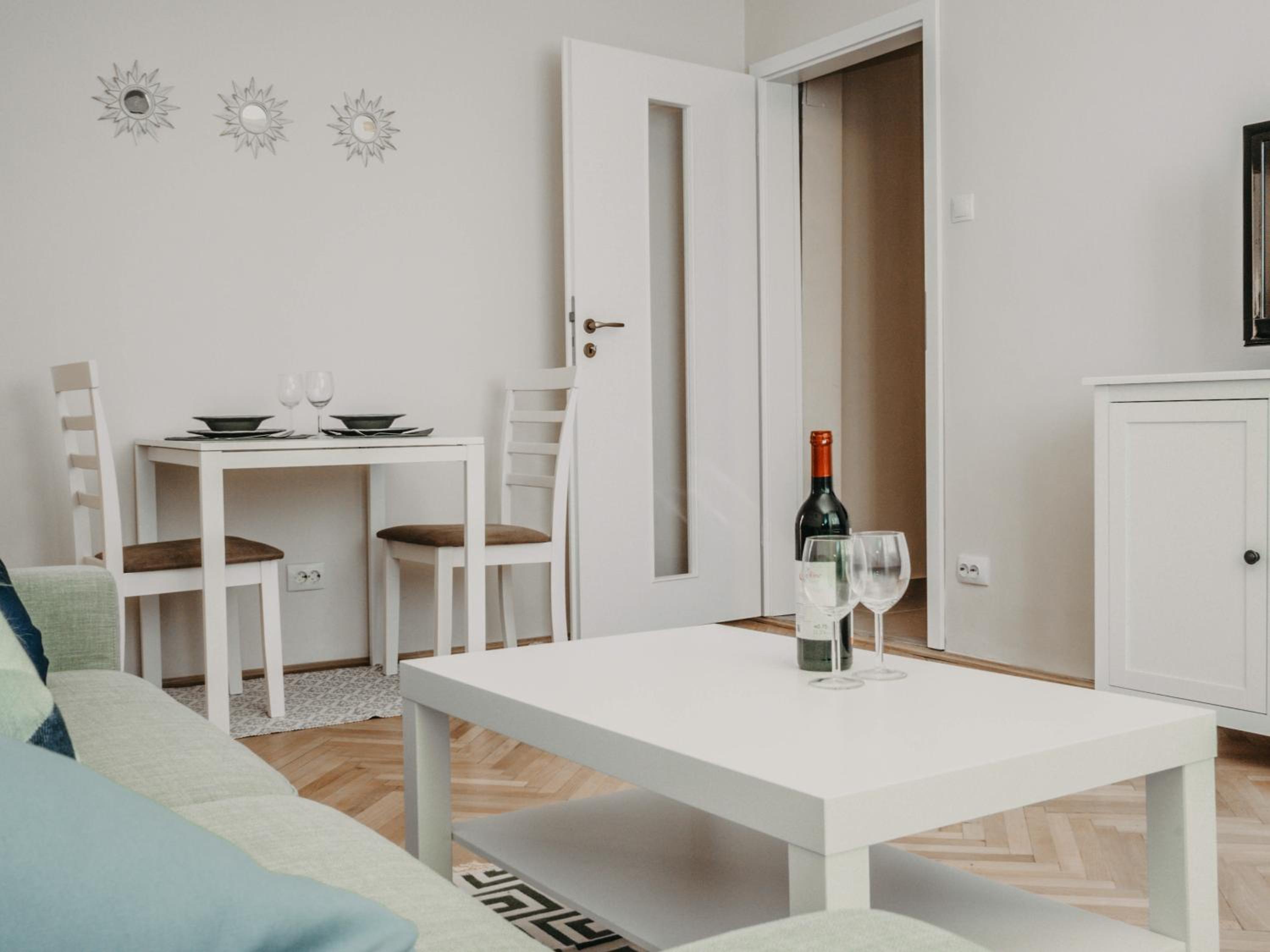 Two-Bedroom Apartment - Photo 26