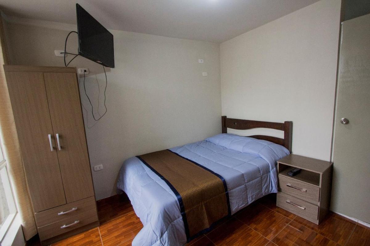 Double Room with Private Bathroom photo 1