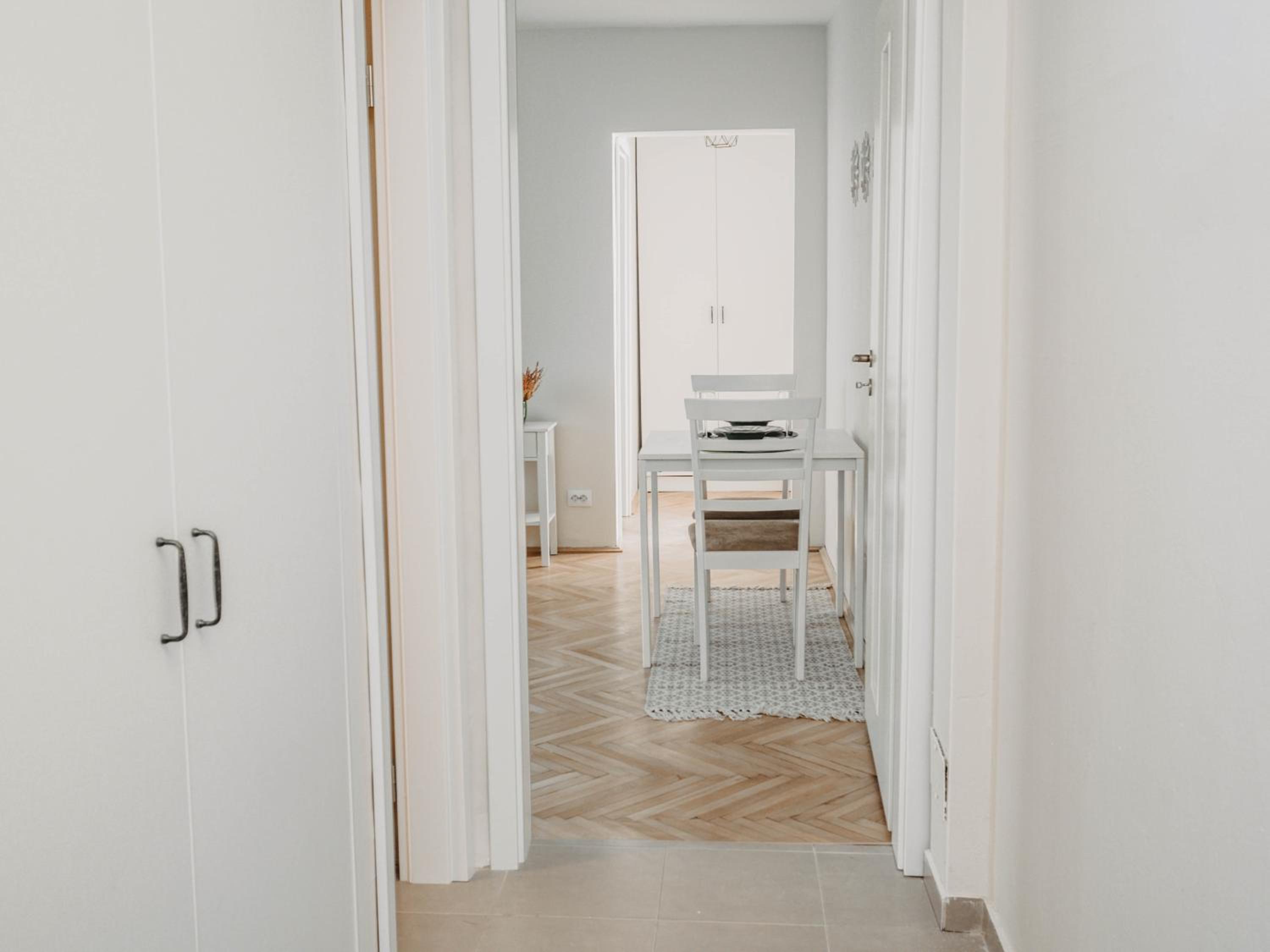 Two-Bedroom Apartment - Photo 30
