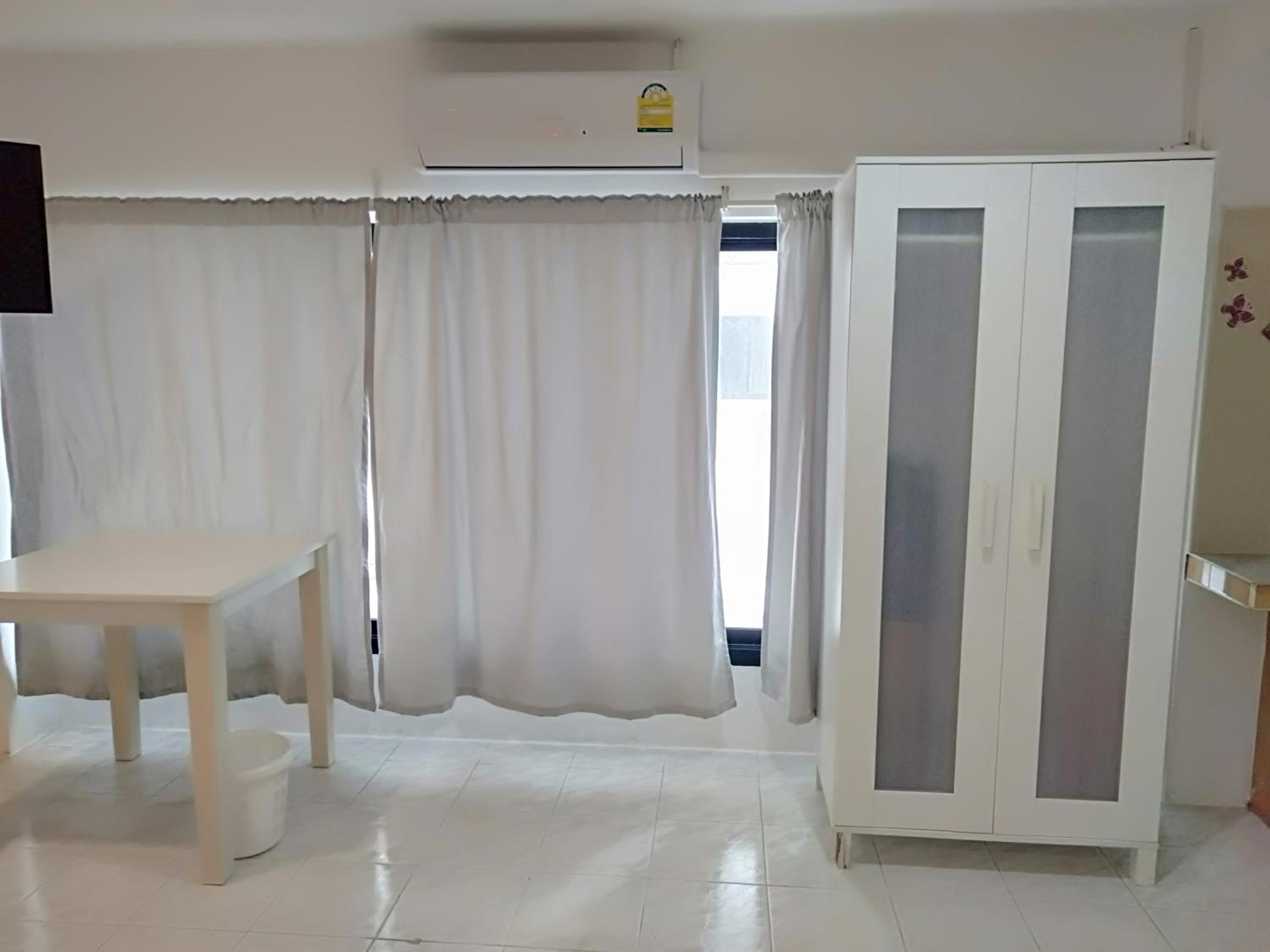 Studio (No Balcony) - Photo 4