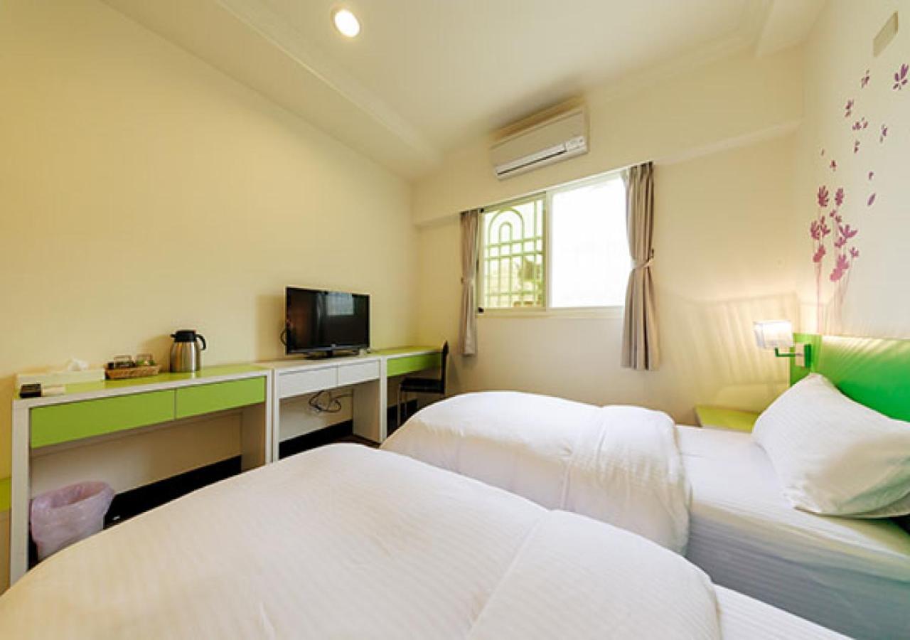 Twin Room - Photo 1