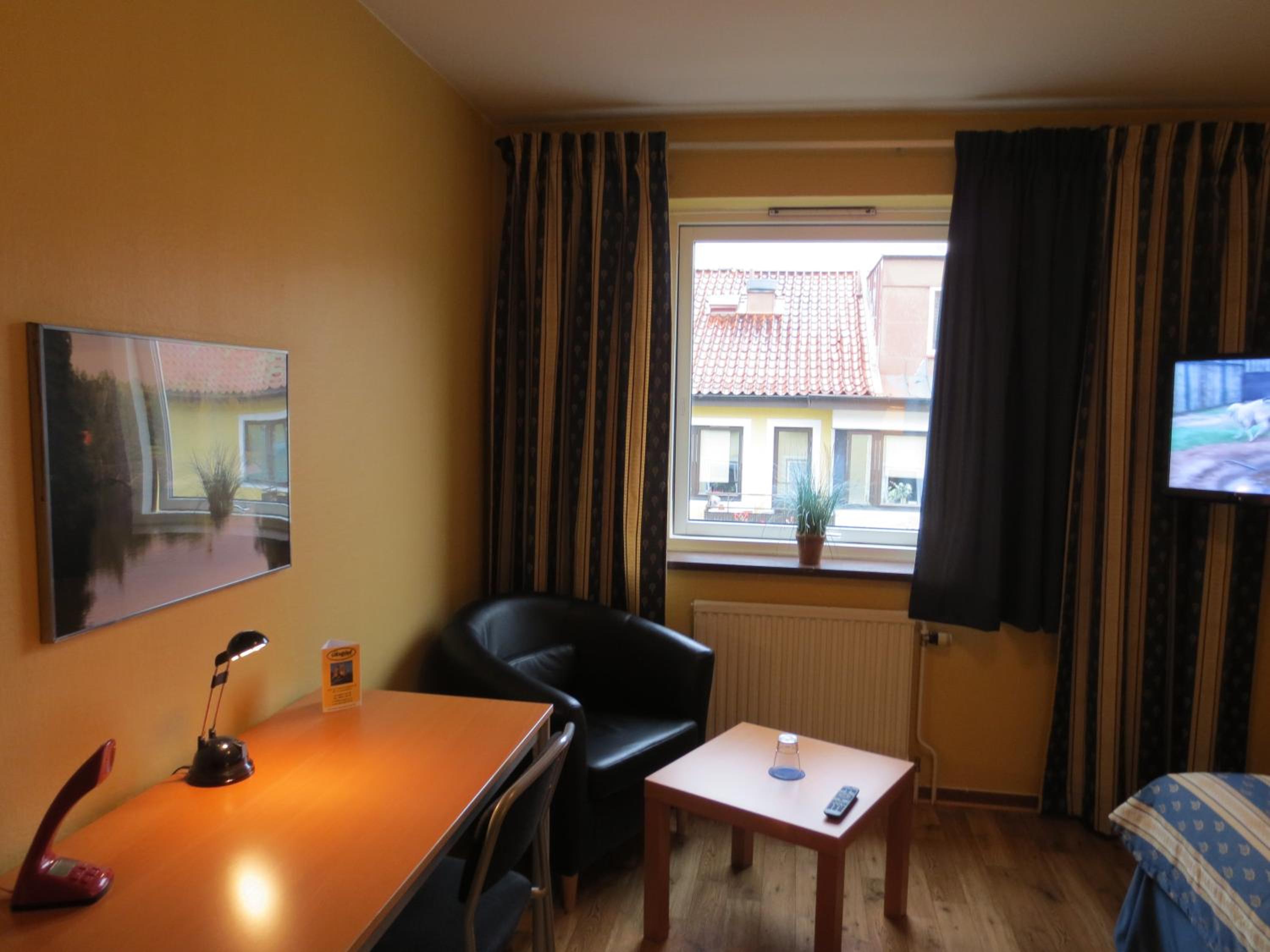 Single Room photo 3