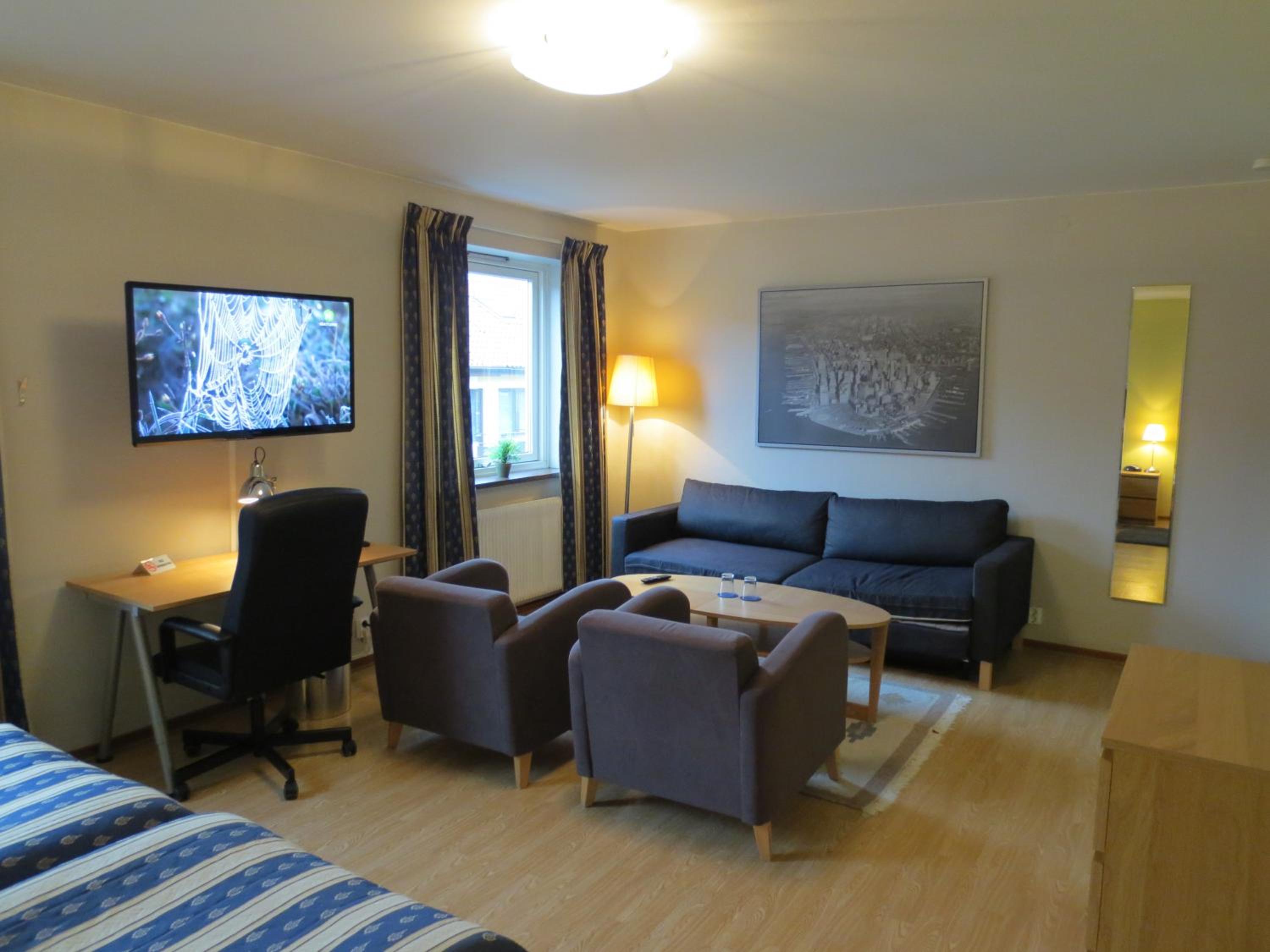 Large Twin Room photo 1