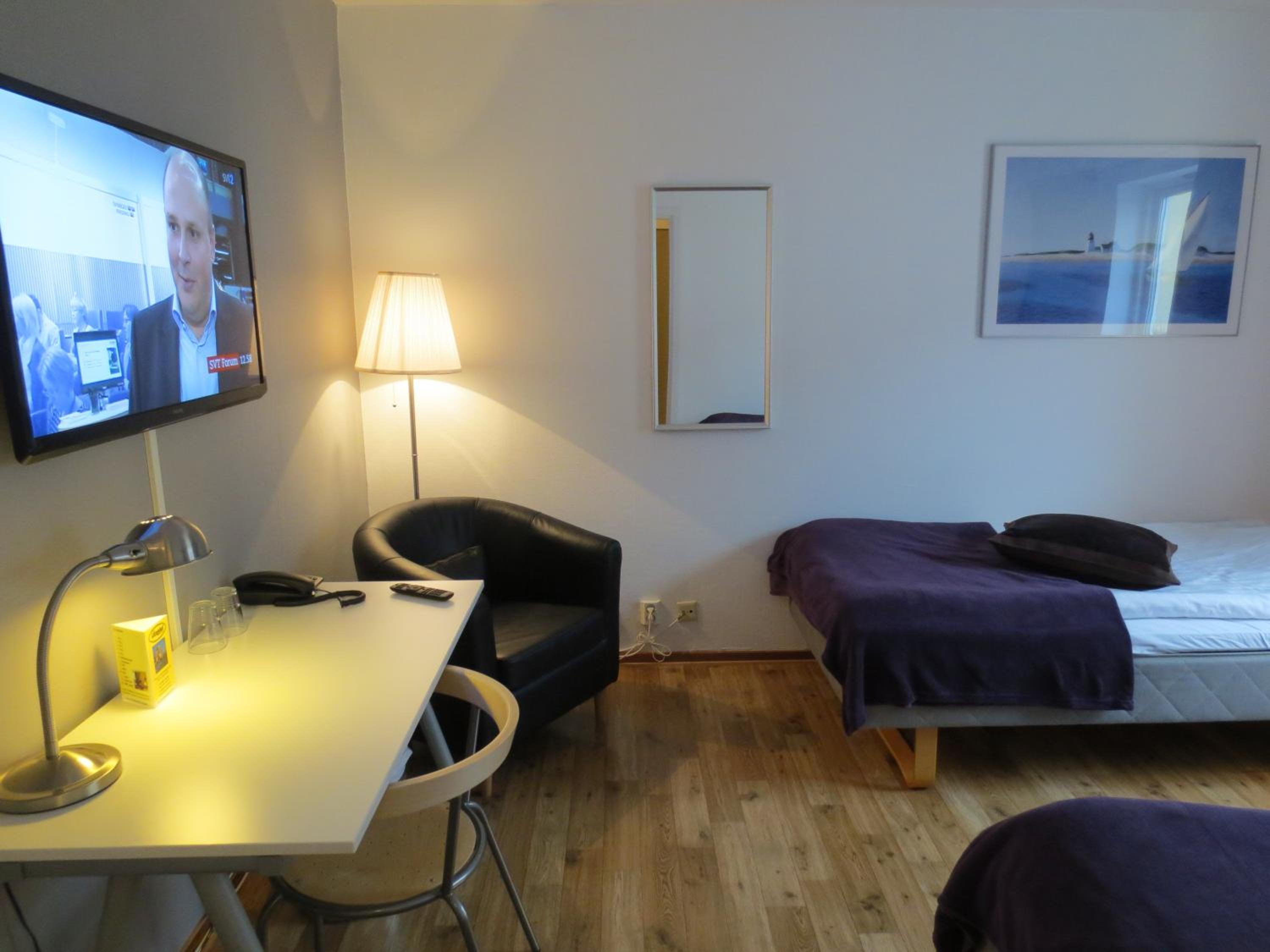 Double or Twin Room photo 3