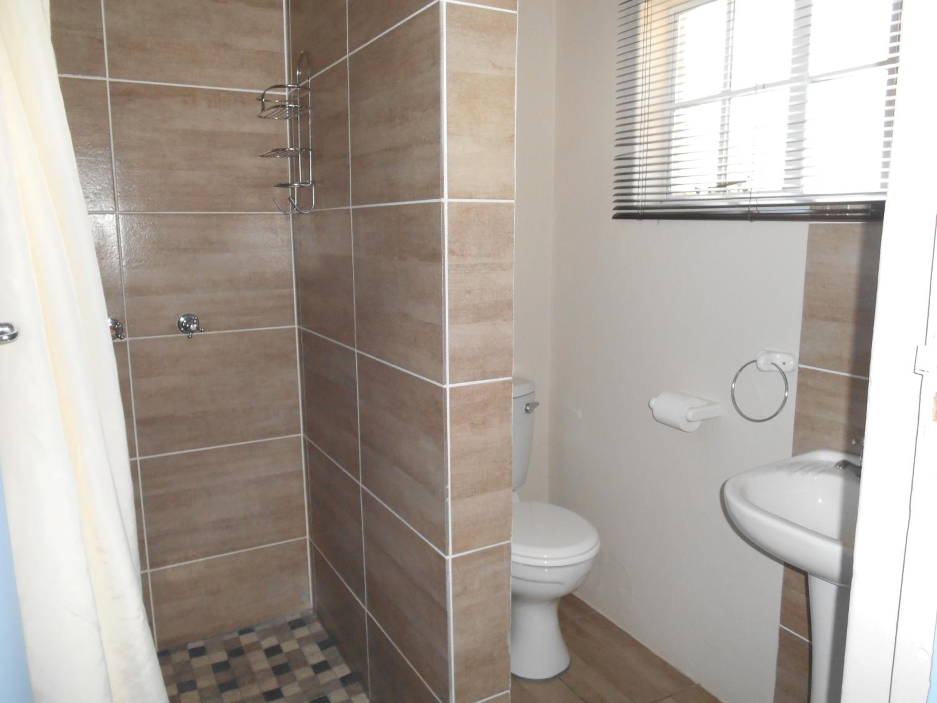 Budget Twin Room photo 3