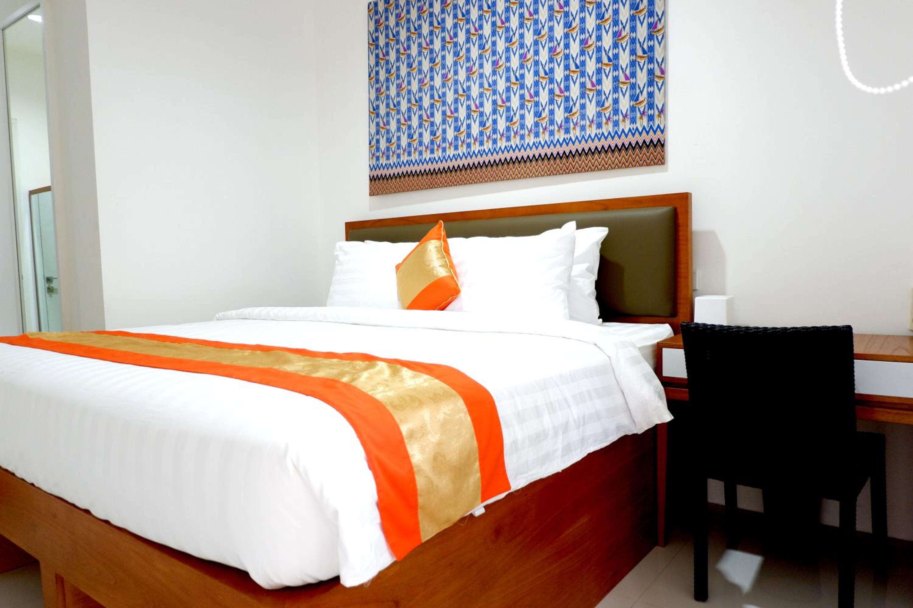 Standard Double Room - Photo 10