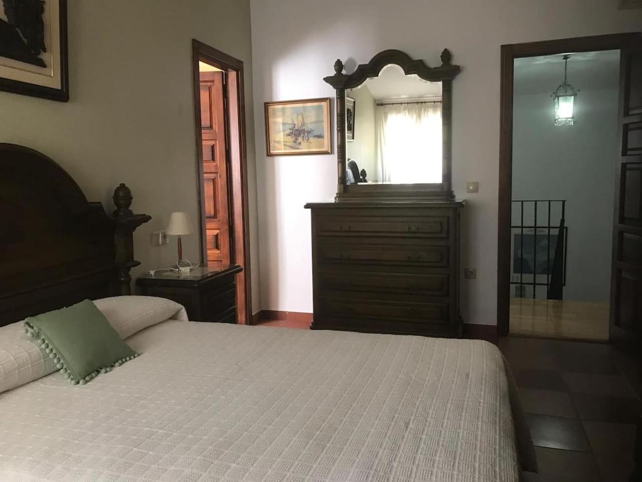 Casa de cuatro habitaciones