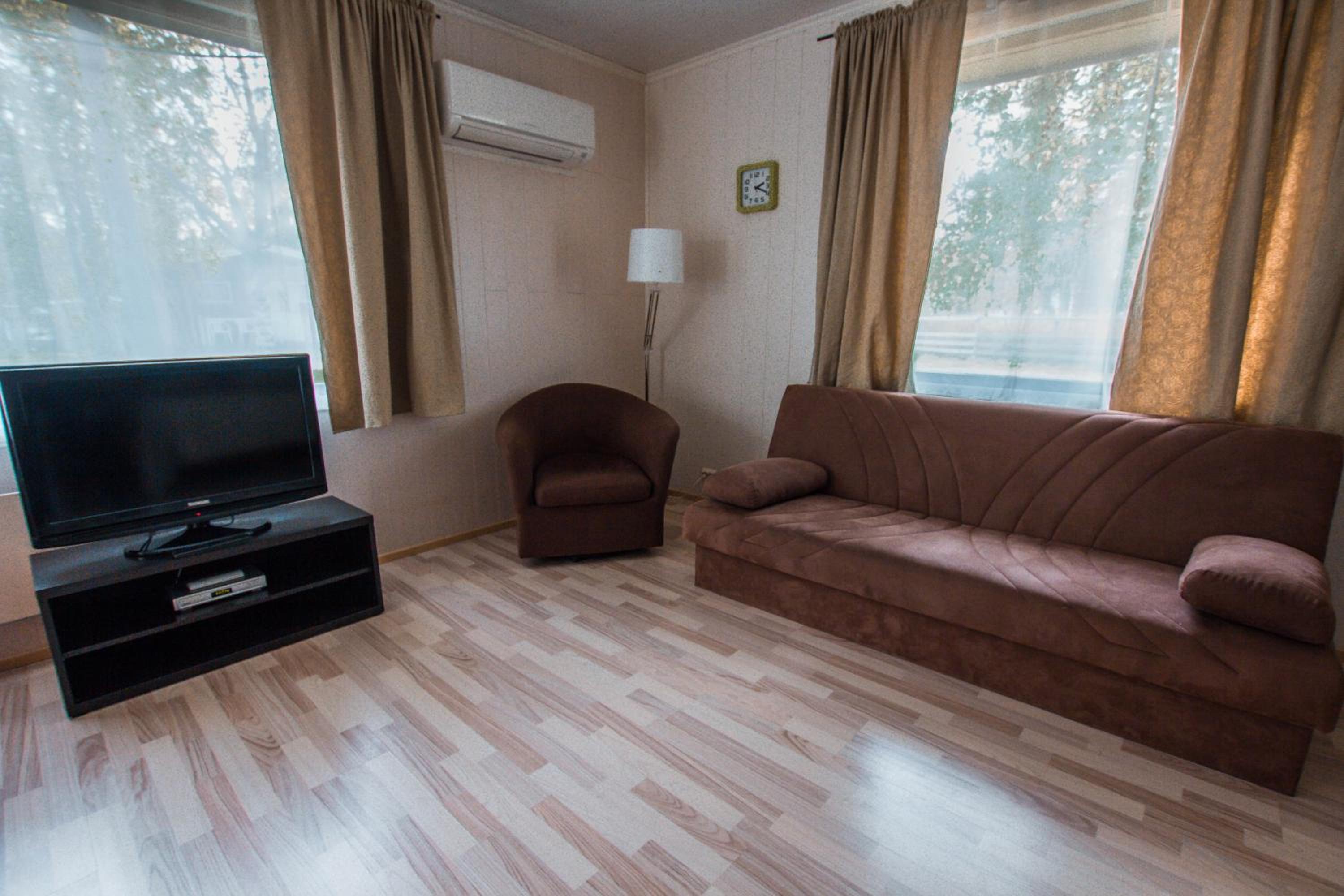 Deluxe Double Room with Extra Bed - Photo 3