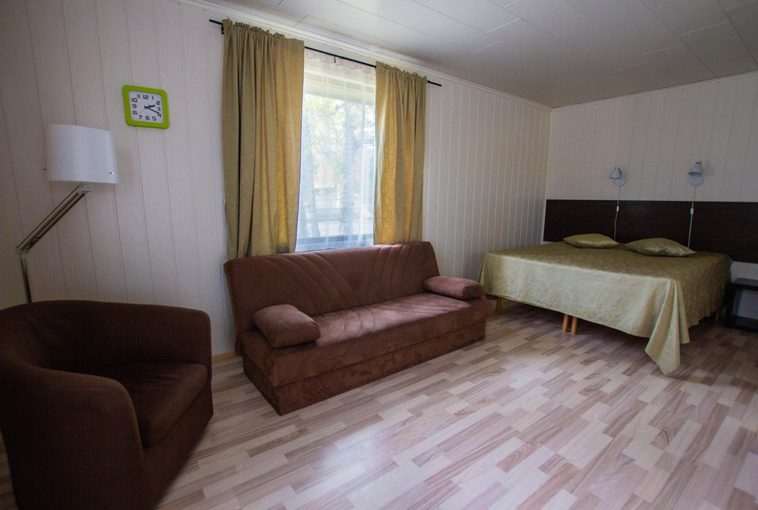 Deluxe Double Room with Extra Bed - Photo 2