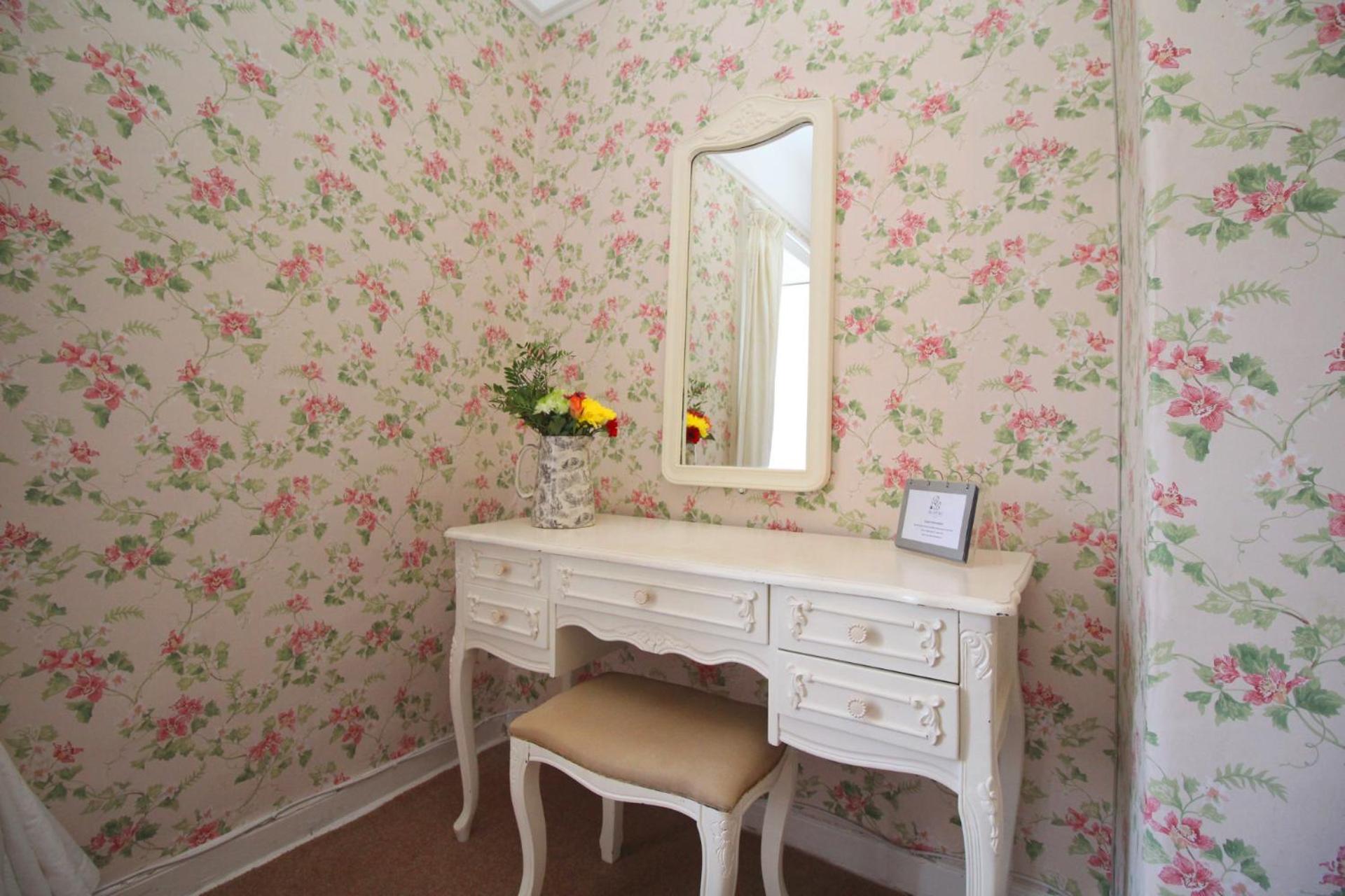 Standard Twin Room photo 1