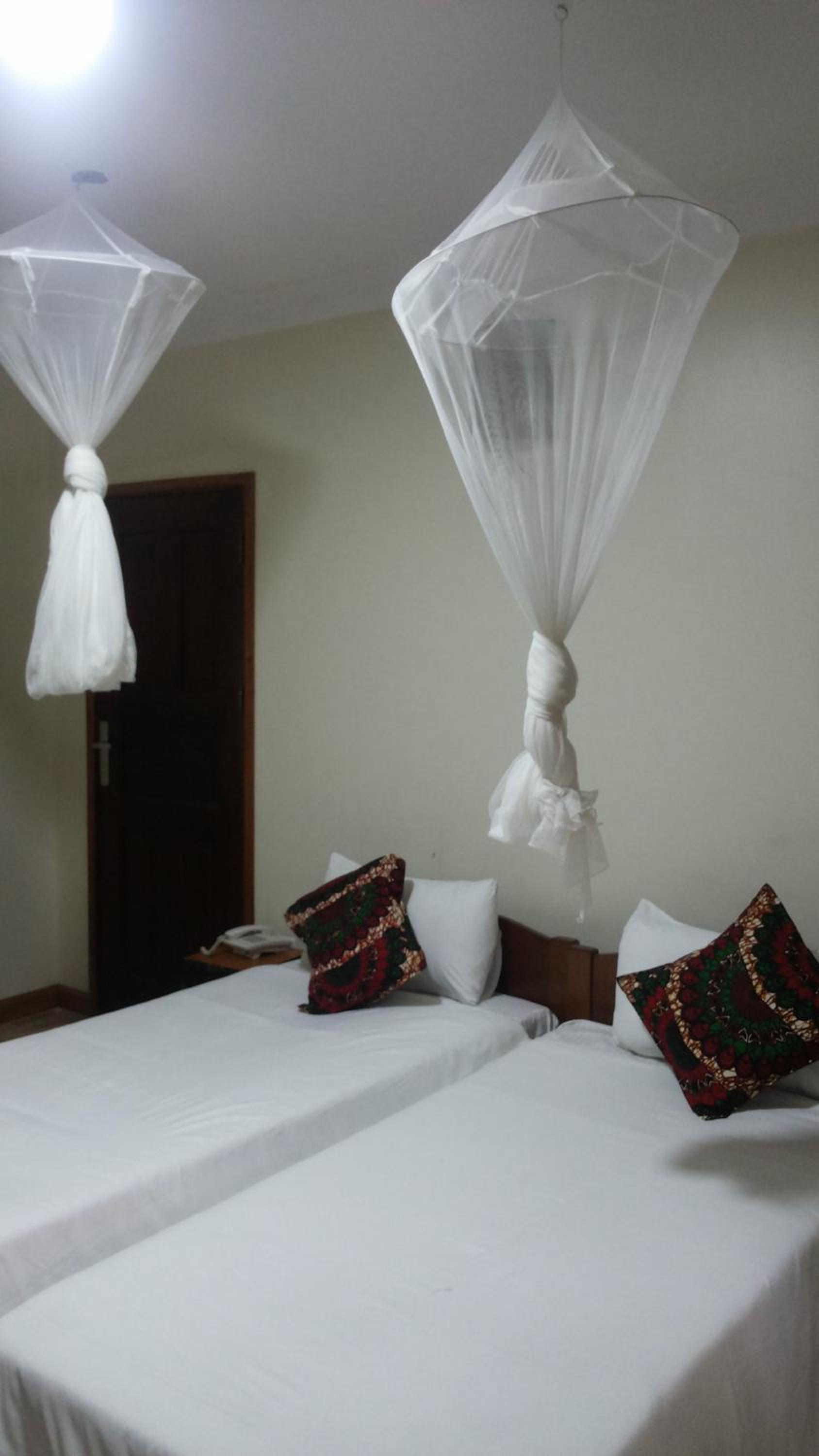 Deluxe Twin Room photo 3