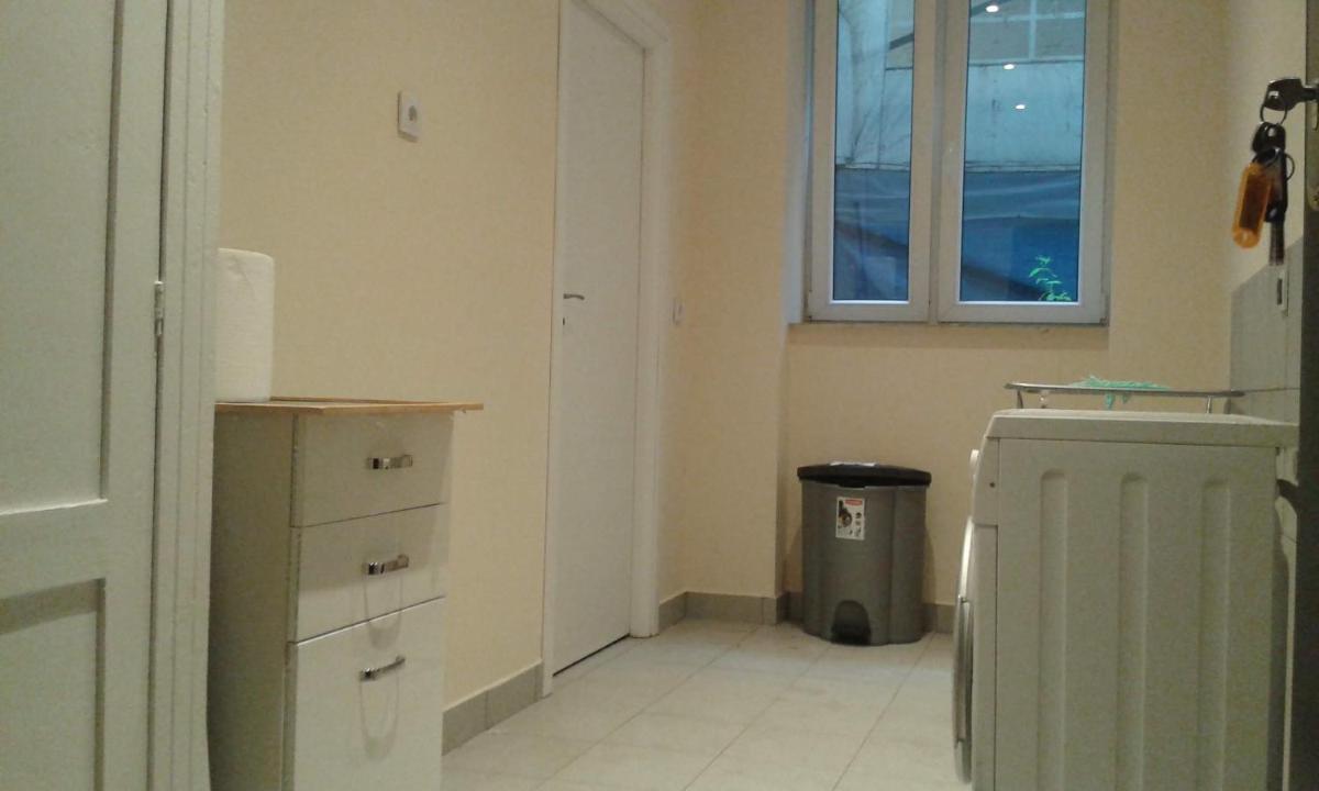Large Double Room - Photo 33