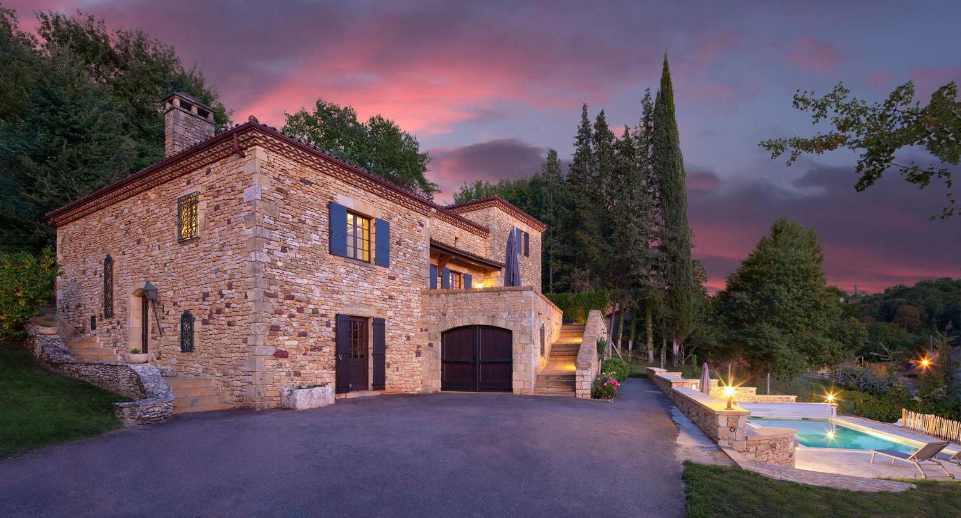 Deluxe Villa photo 2