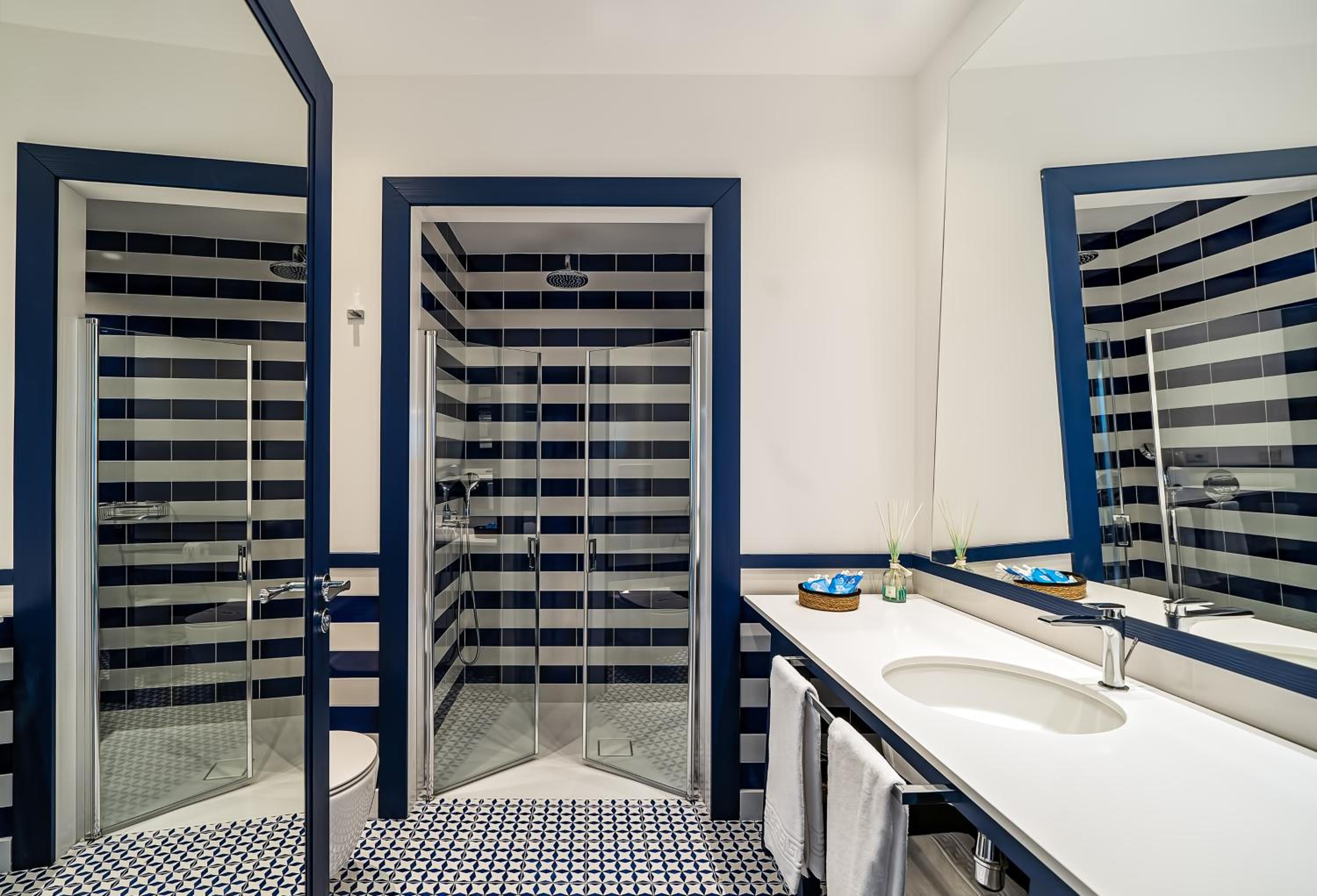 Double or Twin Room photo 3