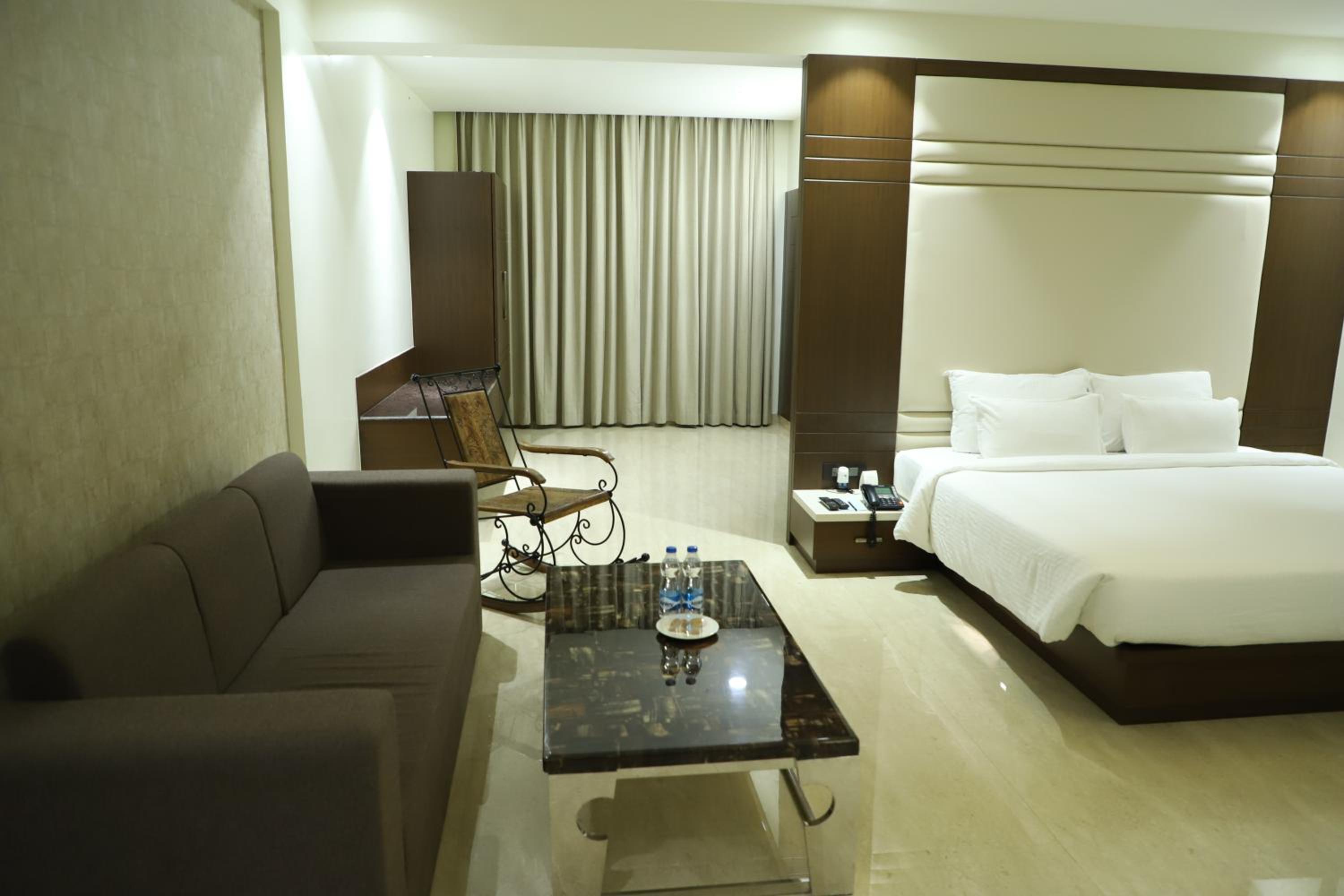 Imperial Room photo 2