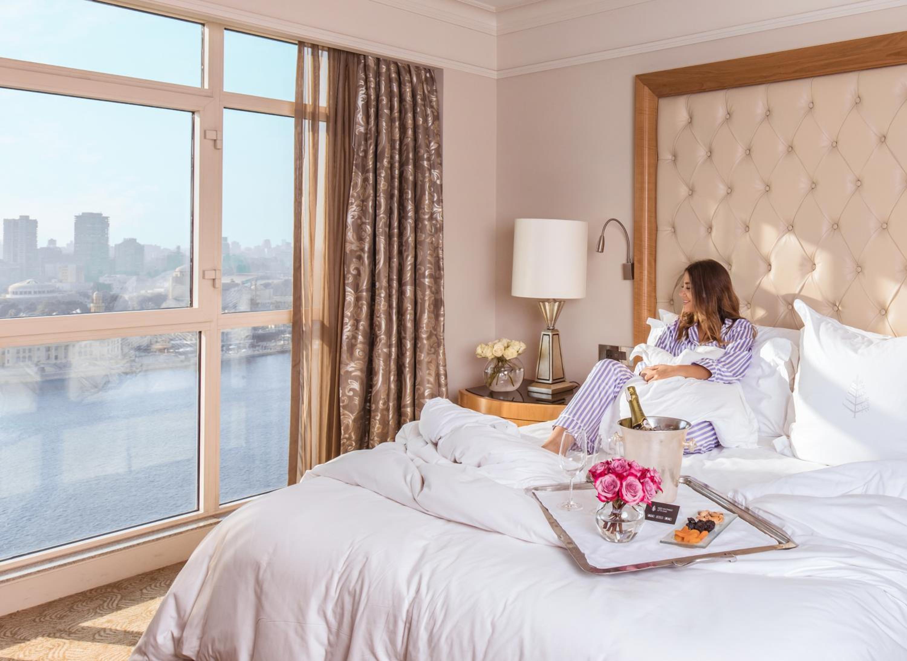 Diplomatic Suite - King Bed - Photo 2
