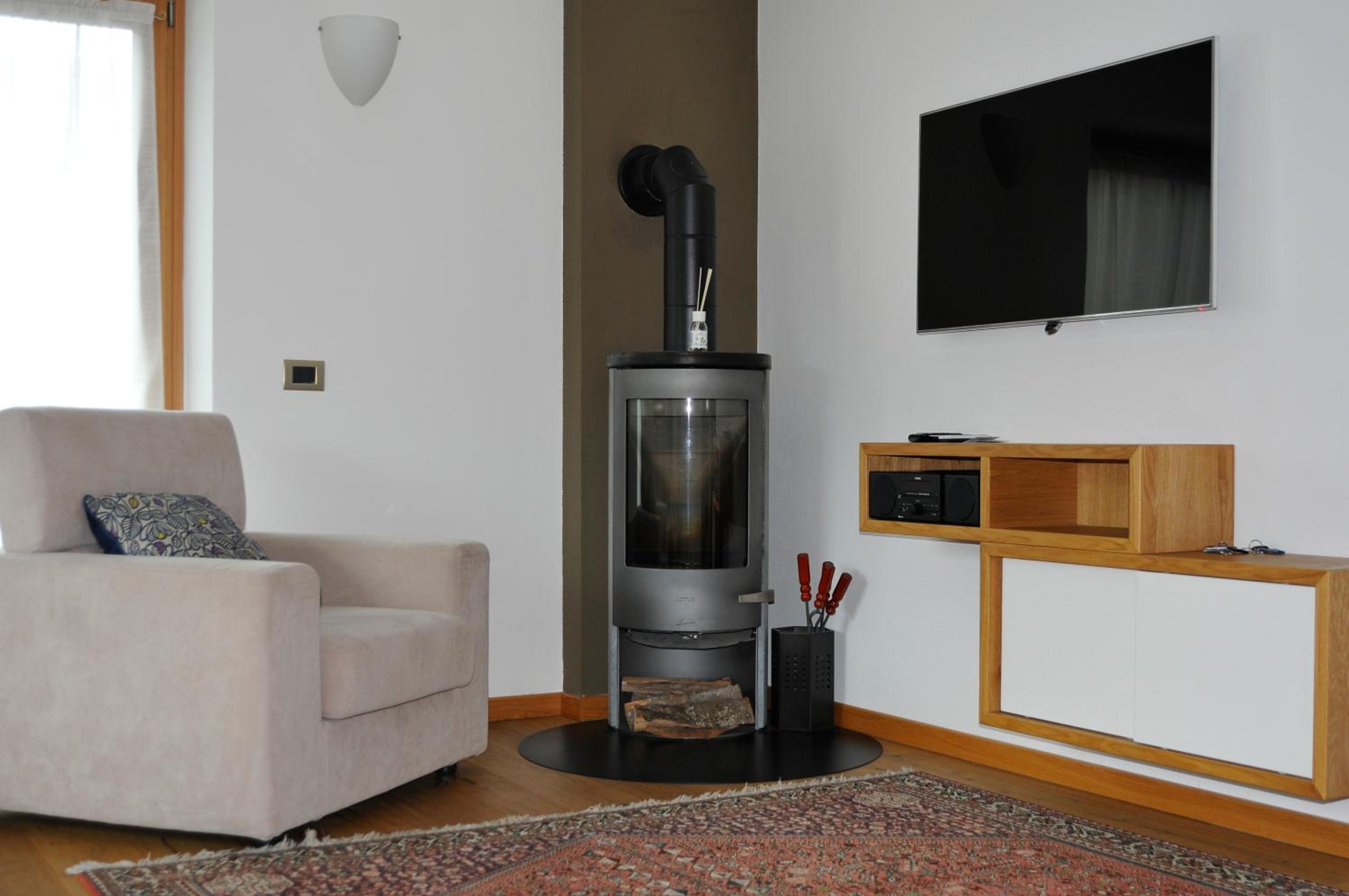 Three-Bedroom Apartment photo 1