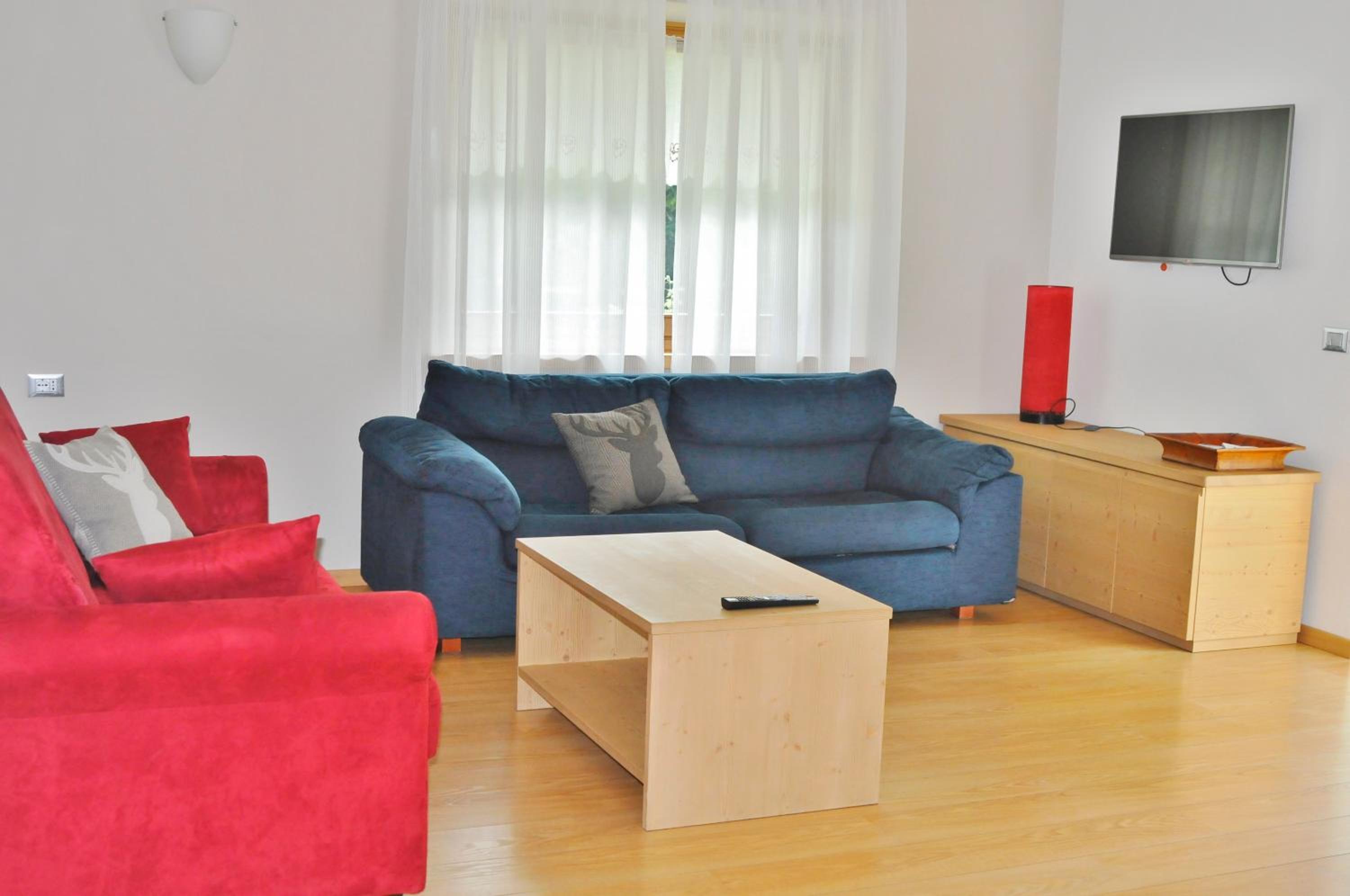 Three-Bedroom Apartment photo 1