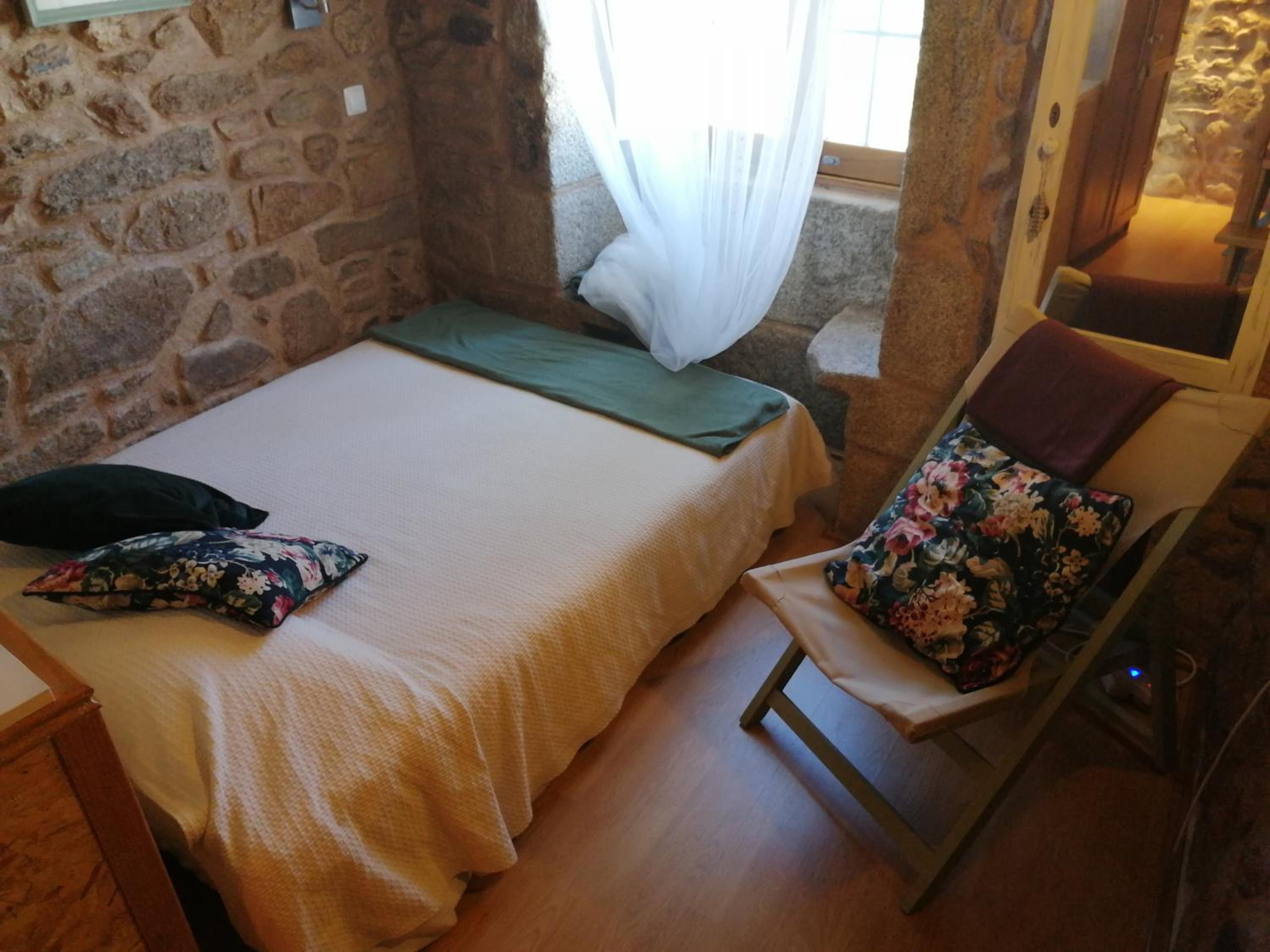 One-Bedroom House - Photo 28