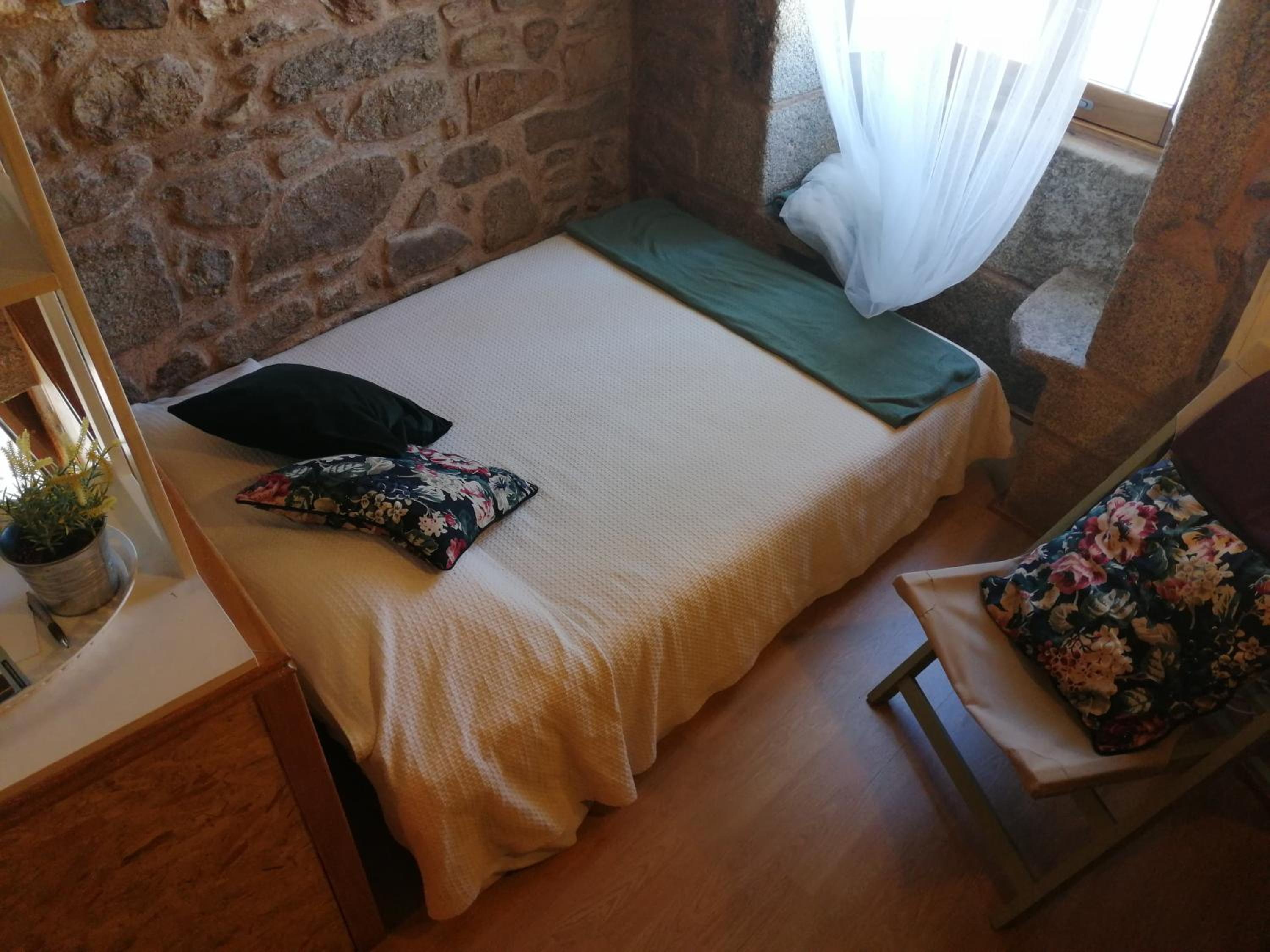 One-Bedroom House - Photo 30