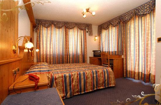 Classic Double or Twin Room photo 2