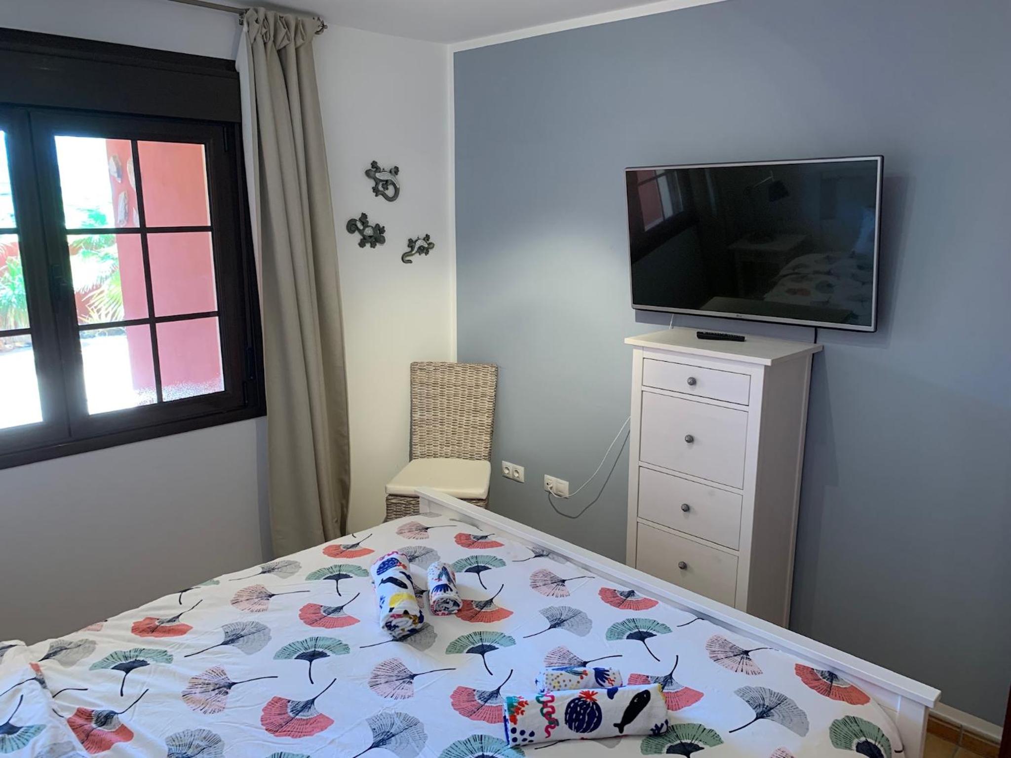Two-Bedroom Apartment - Photo 11