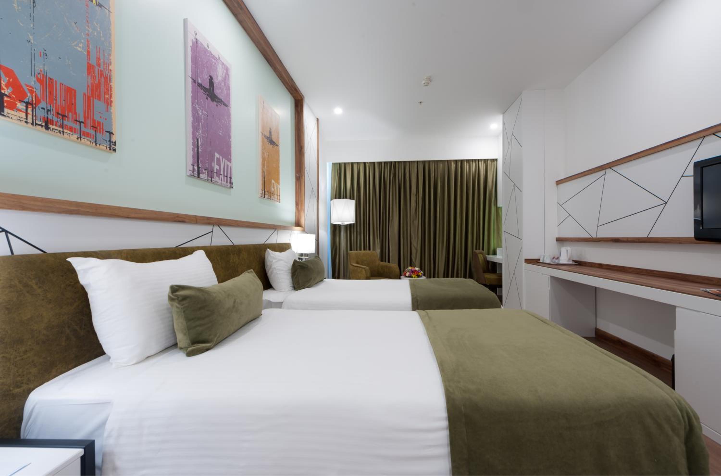 Deluxe Double or Twin Room photo 3