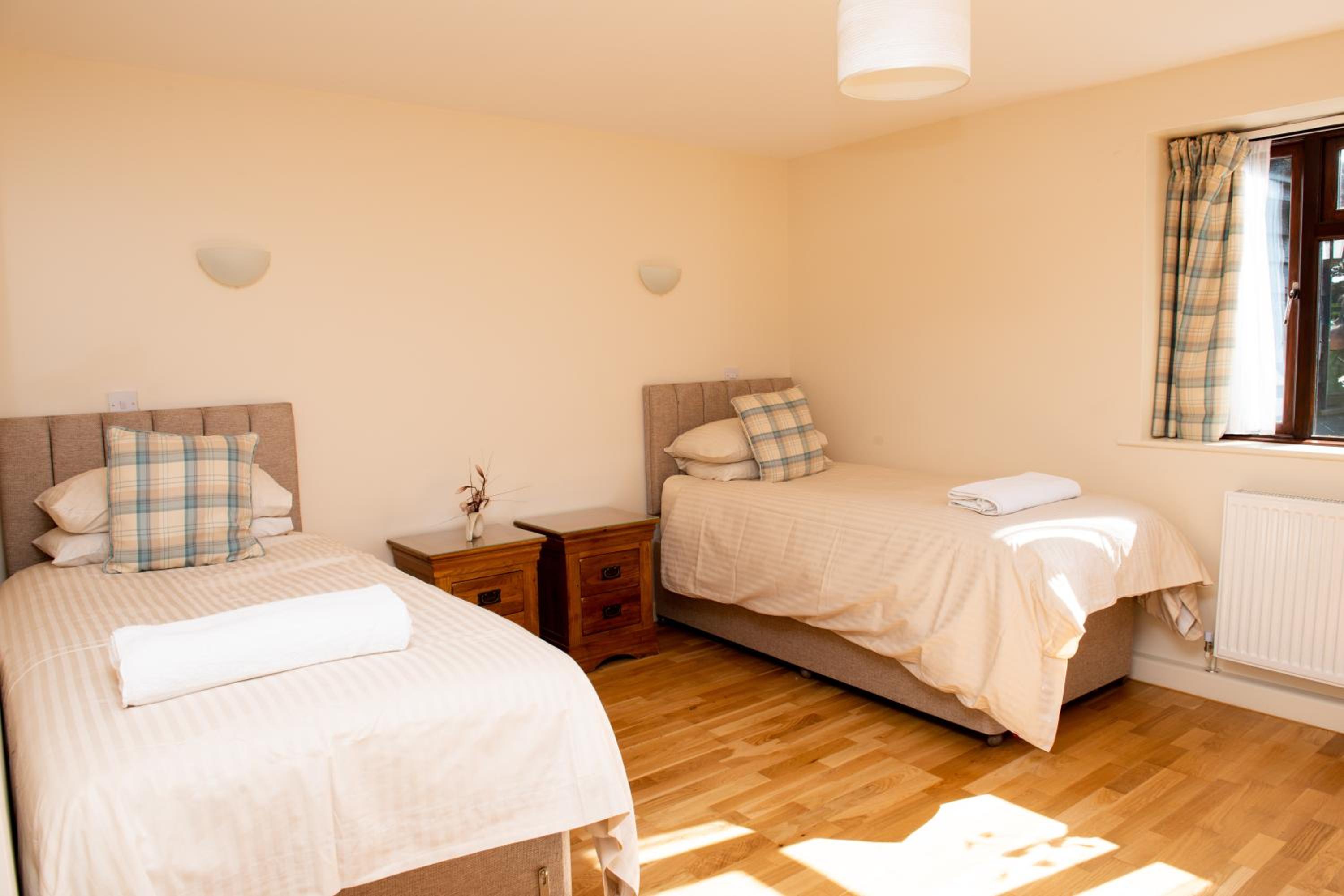 Twin Room - Photo 1