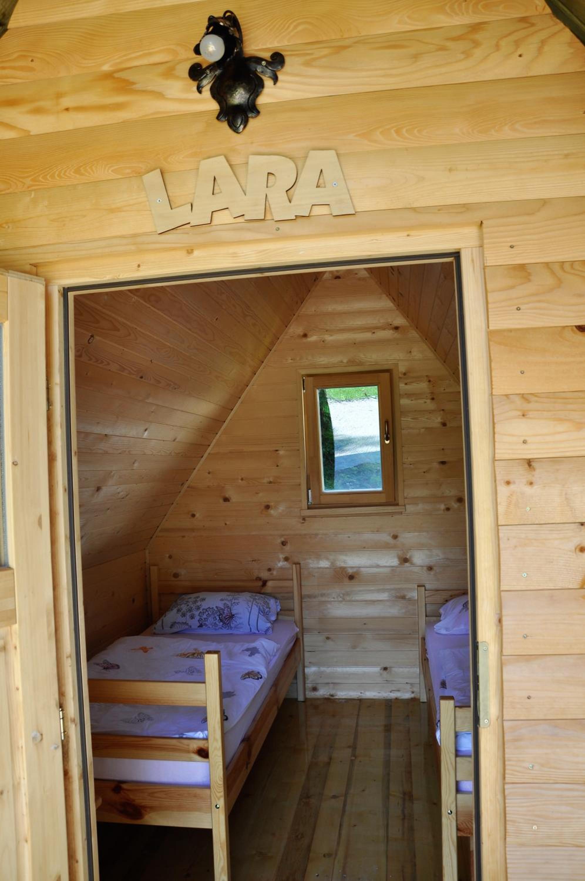 Small Twin Room photo 2