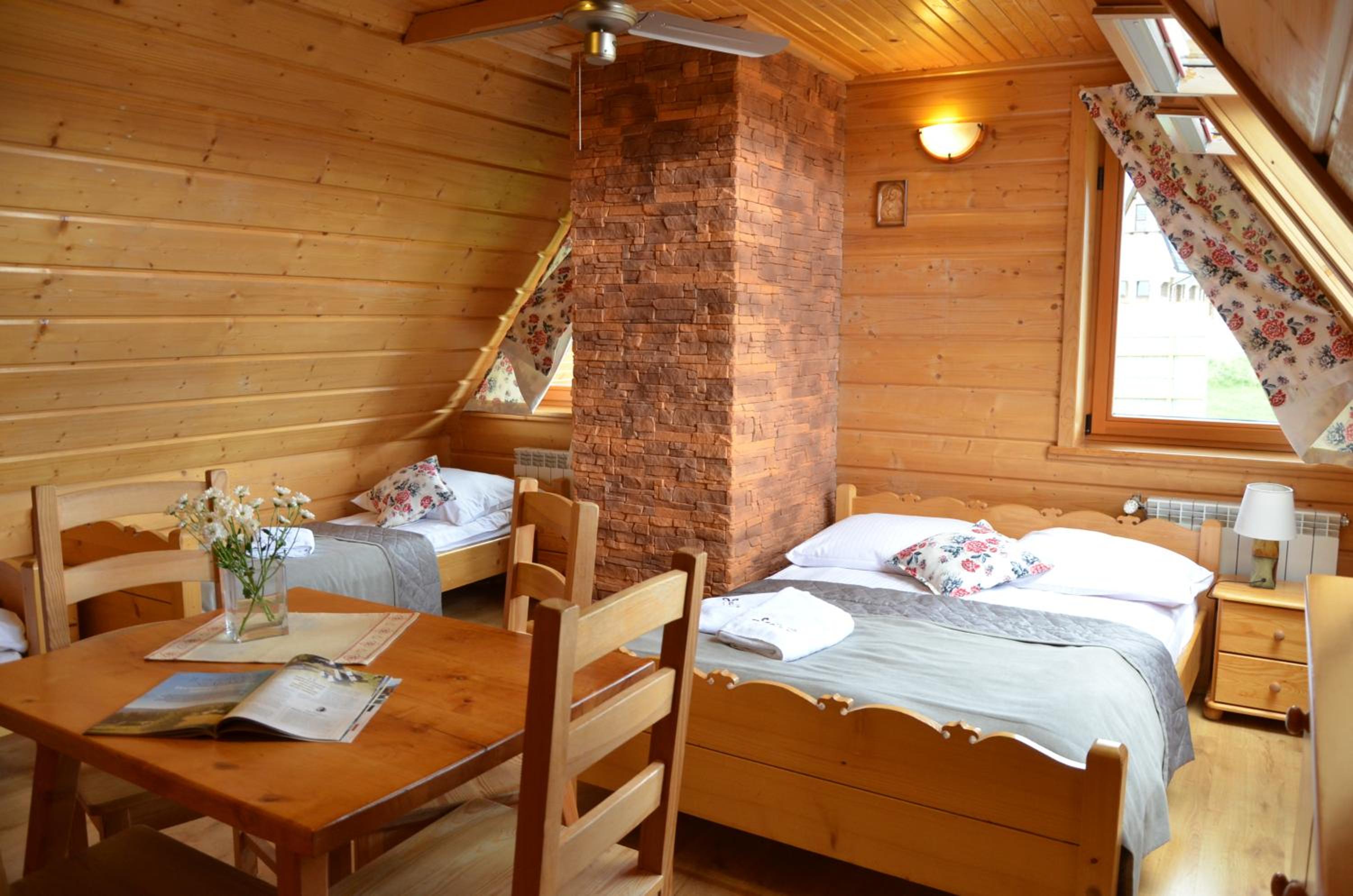 Quadruple Room - Photo 9