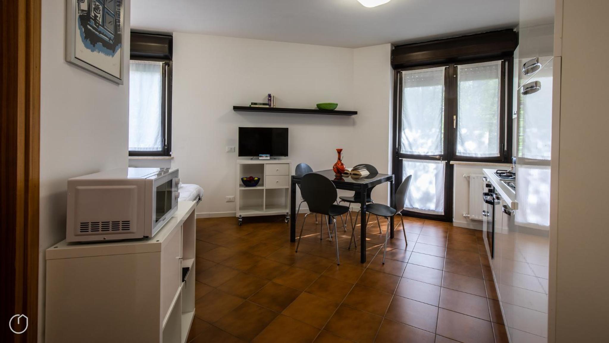 Apartment photo 2