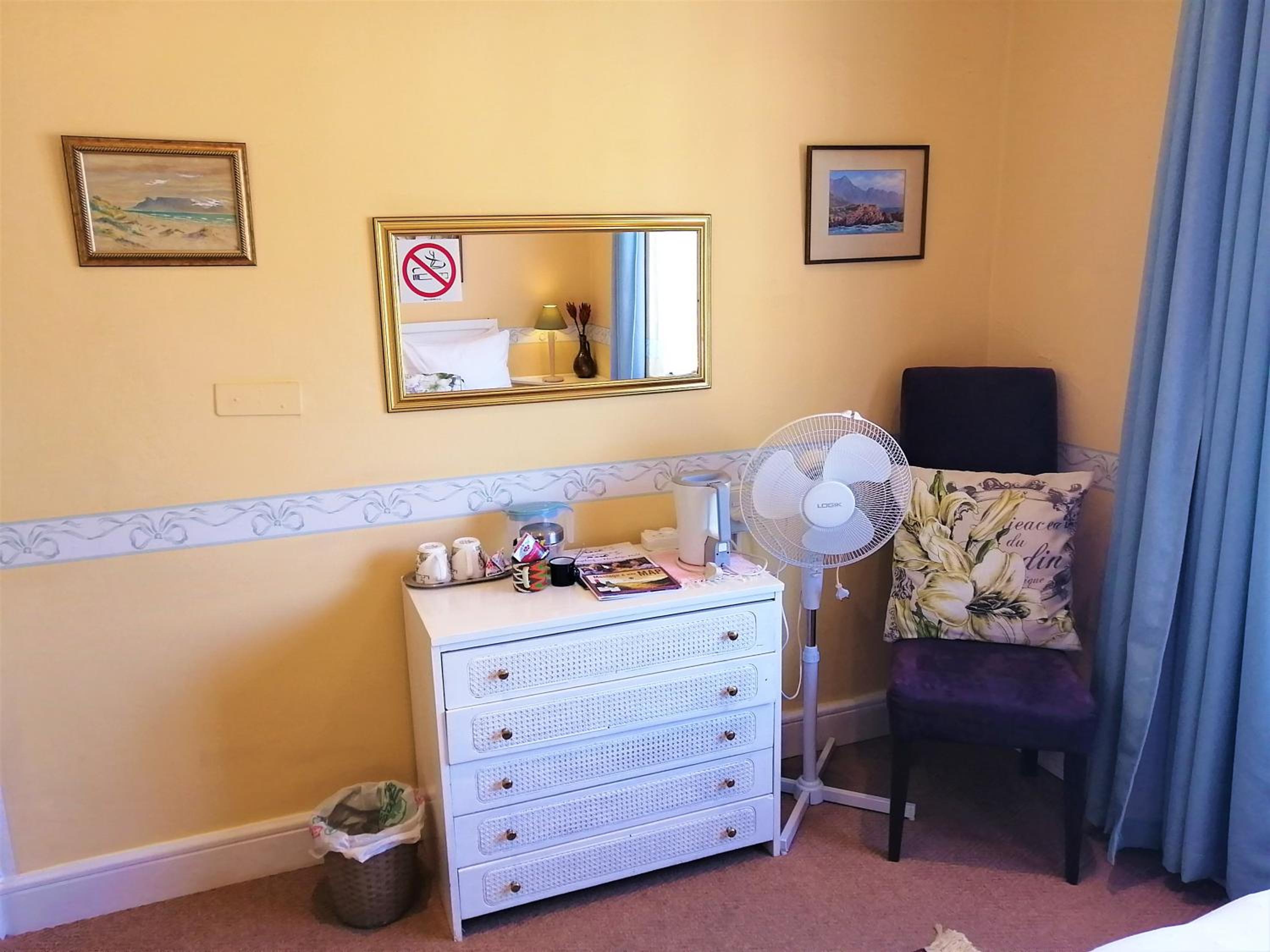 Standard Double Room photo 2