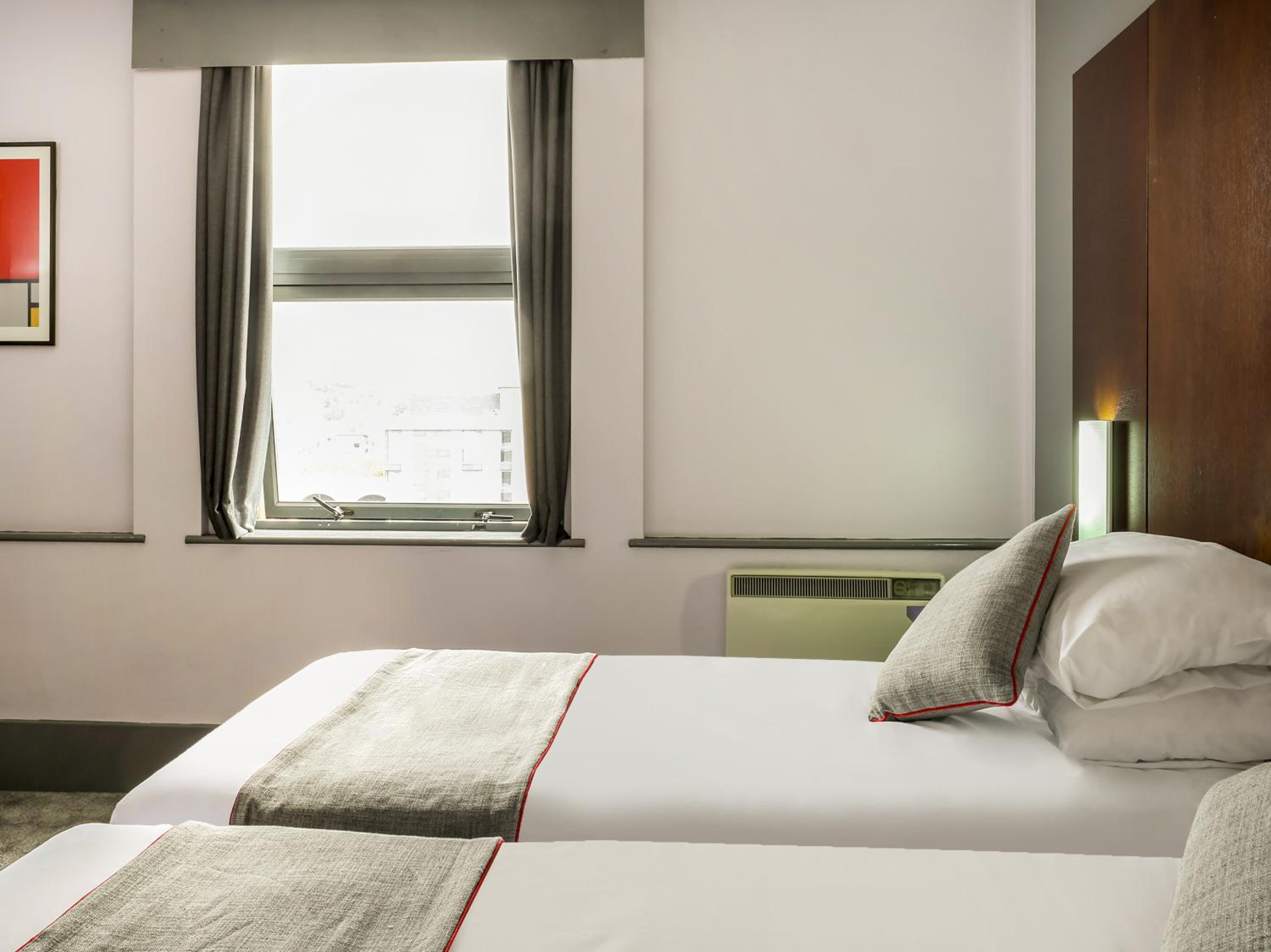Twin Room with Sofa Bed - Non-Smoking - Photo 1