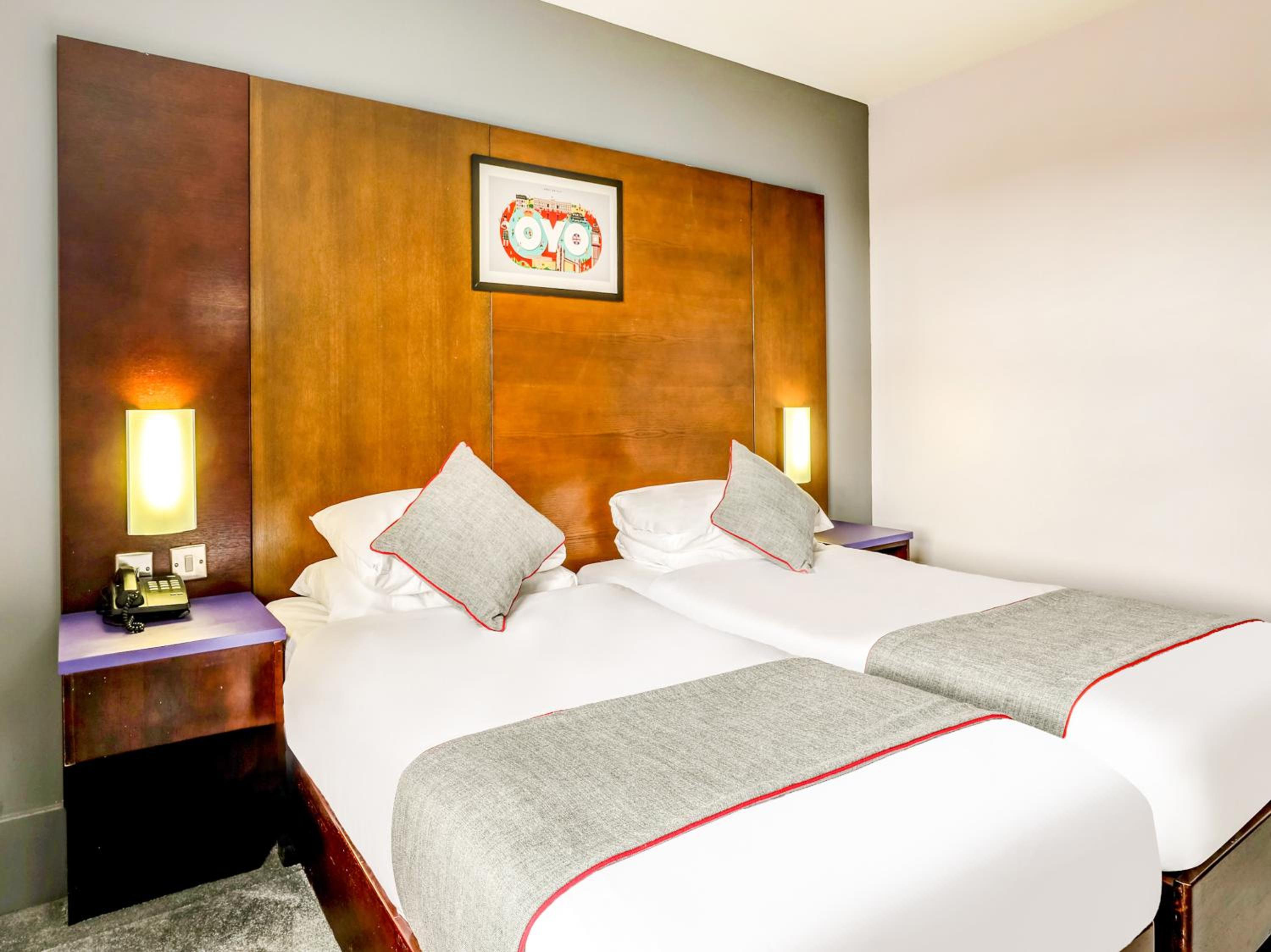 Twin Room With Extra Bed photo 2
