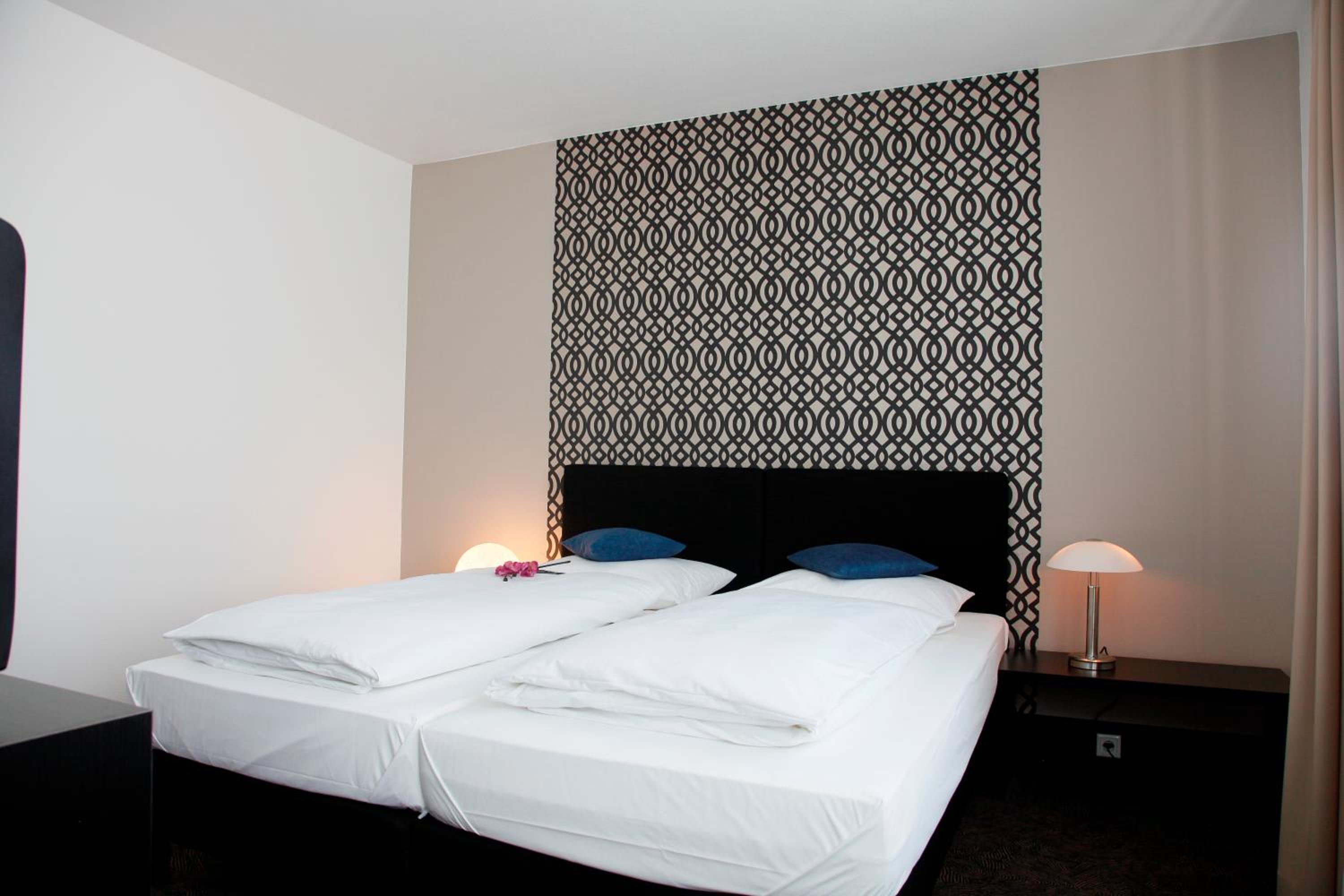Comfort Double Room - Photo 8