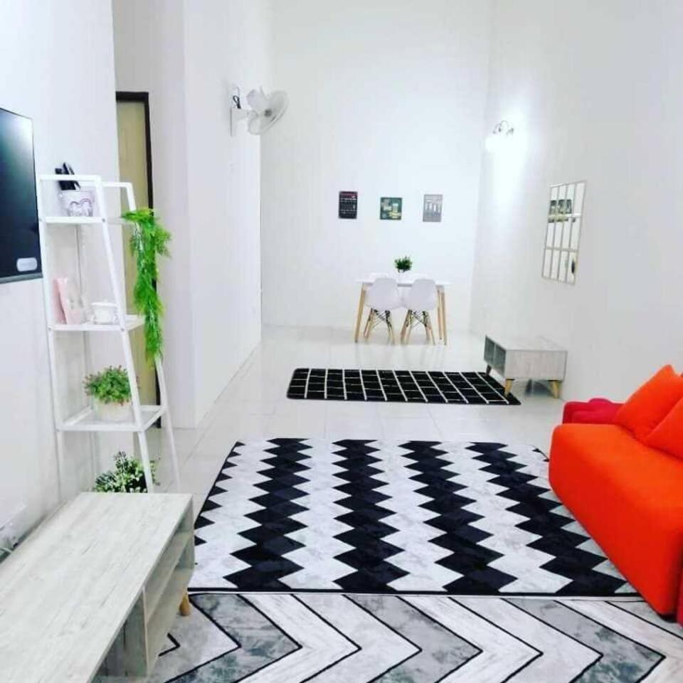 Four-Bedroom House photo 1