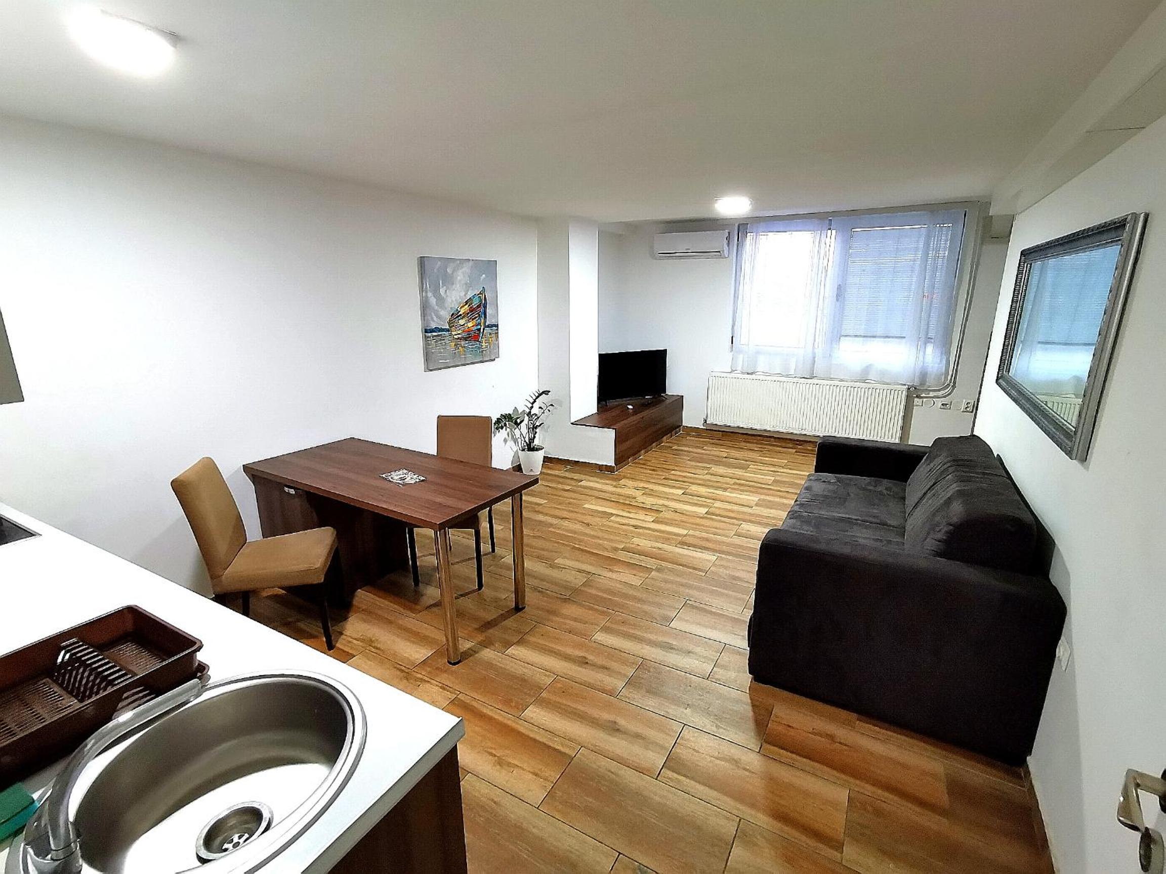 Apartment - Ground Floor photo 2