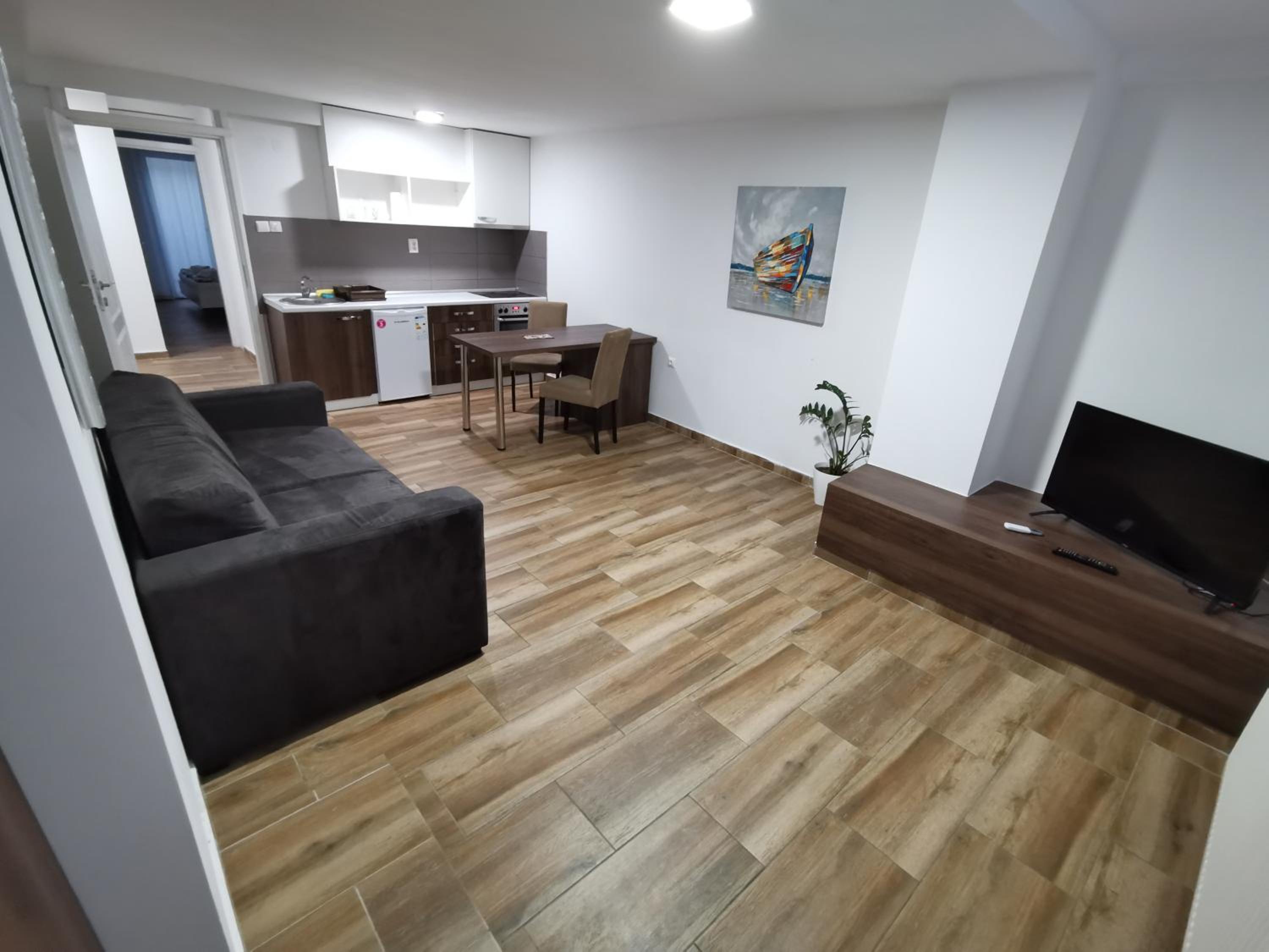 Apartment - Ground Floor photo 3