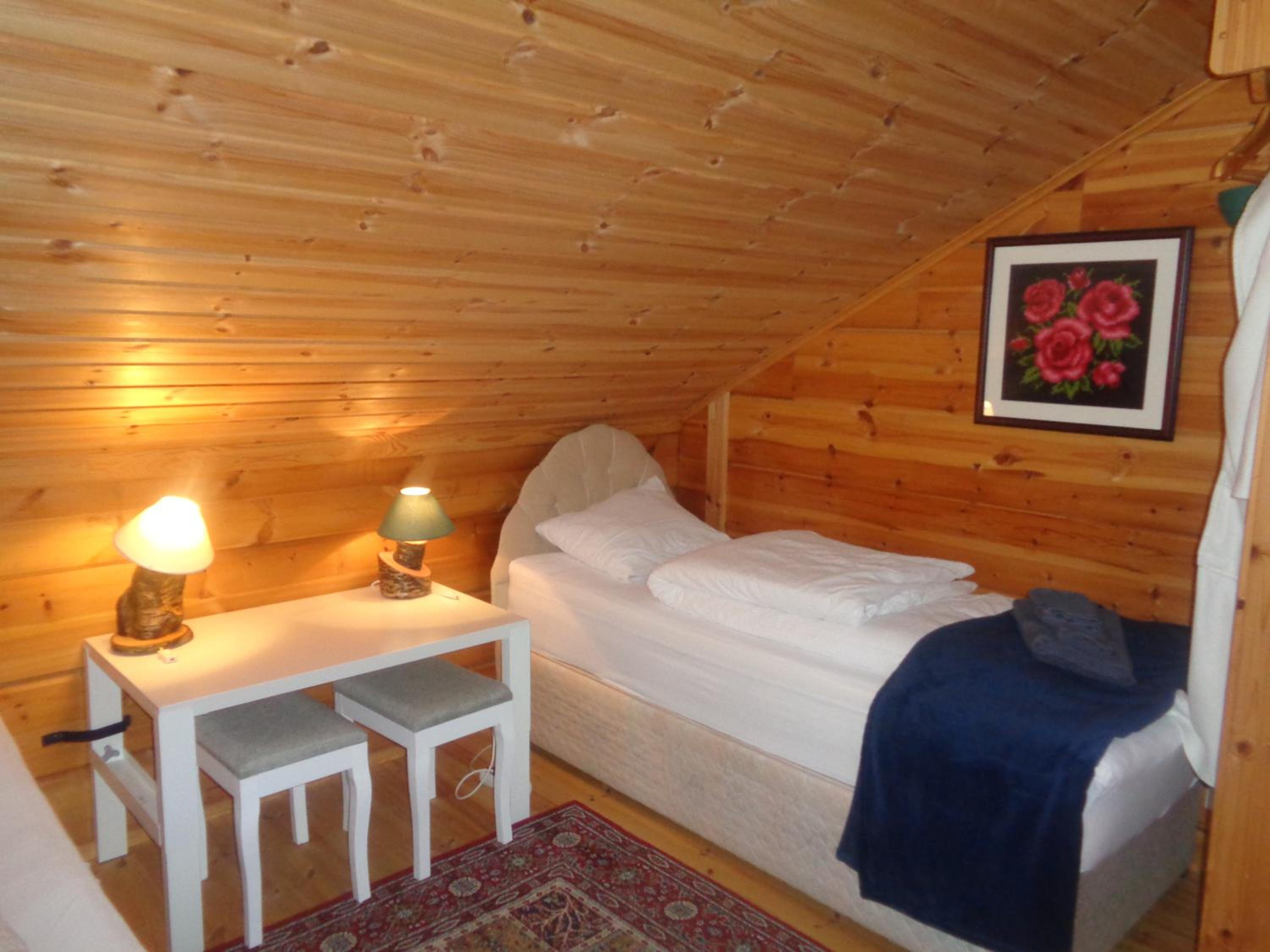Twin Room With Shared Bathroom photo 1